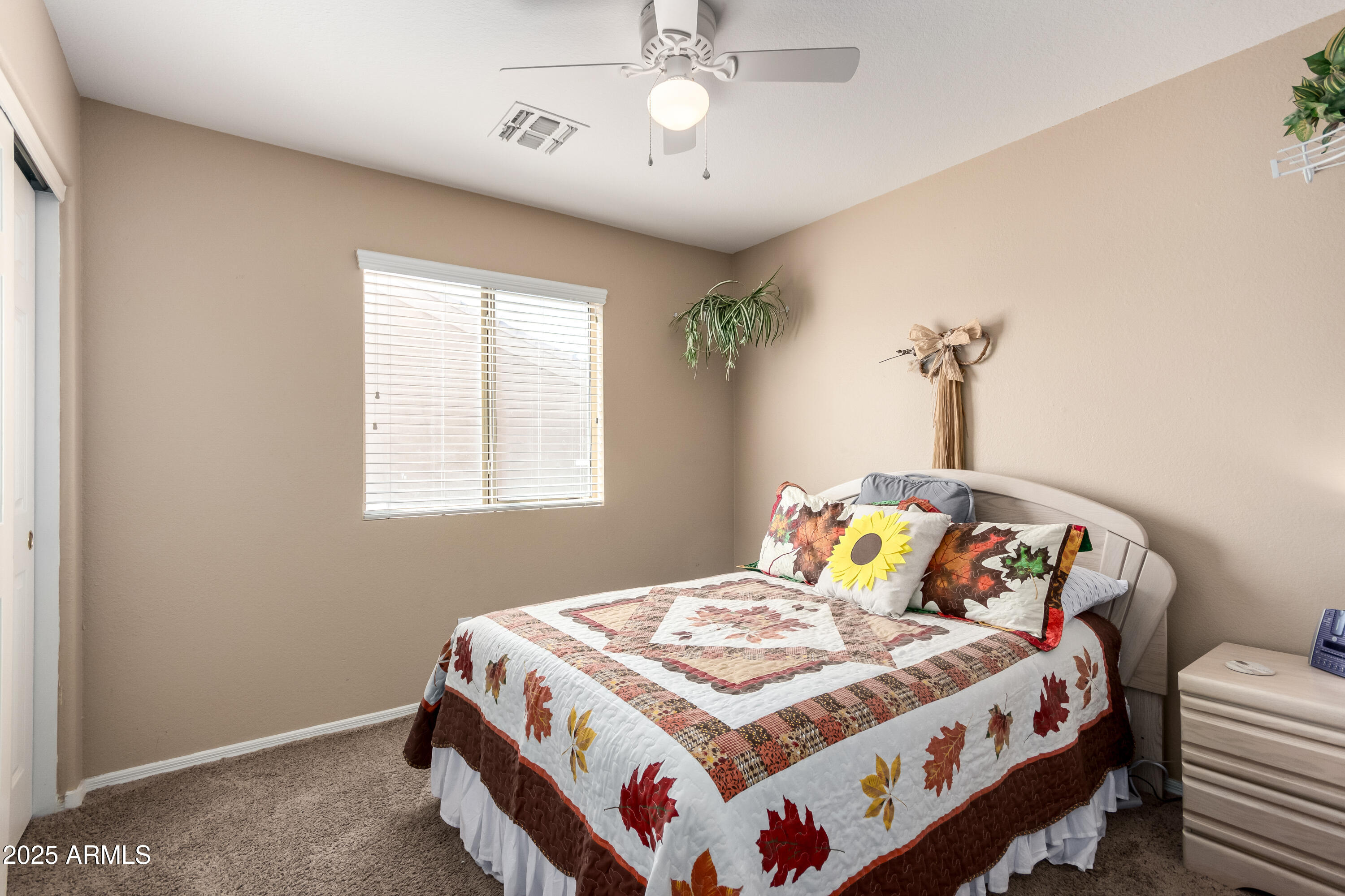 1942 S THUNDERBIRD Drive