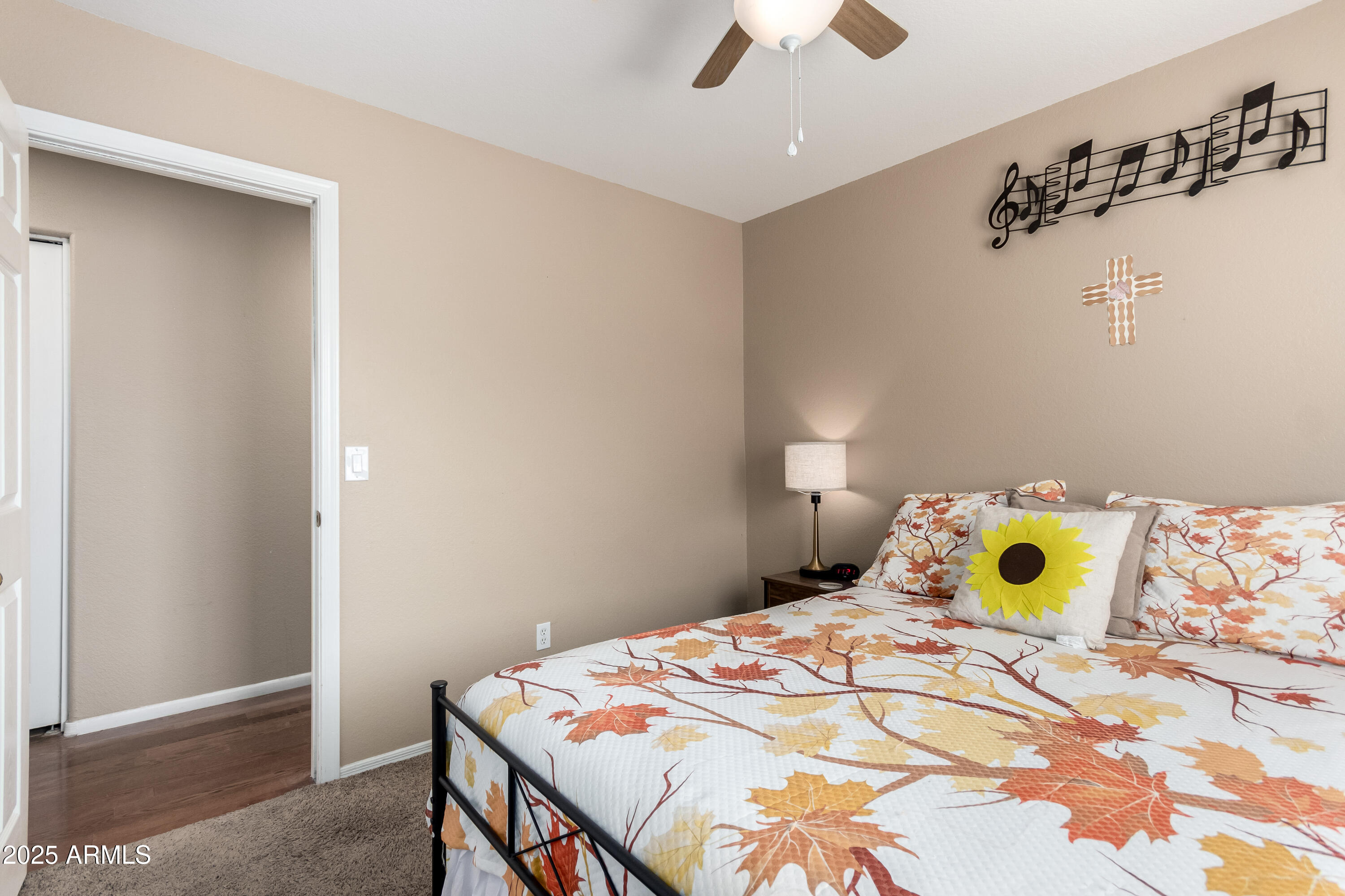 1942 S THUNDERBIRD Drive