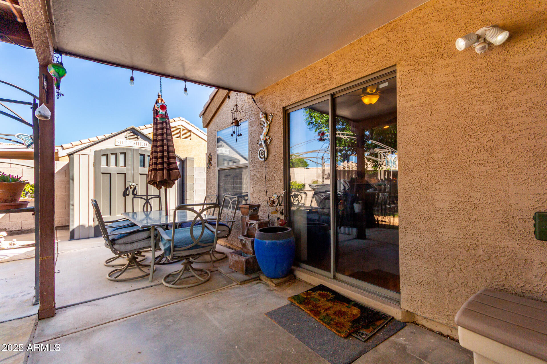 1942 S THUNDERBIRD Drive