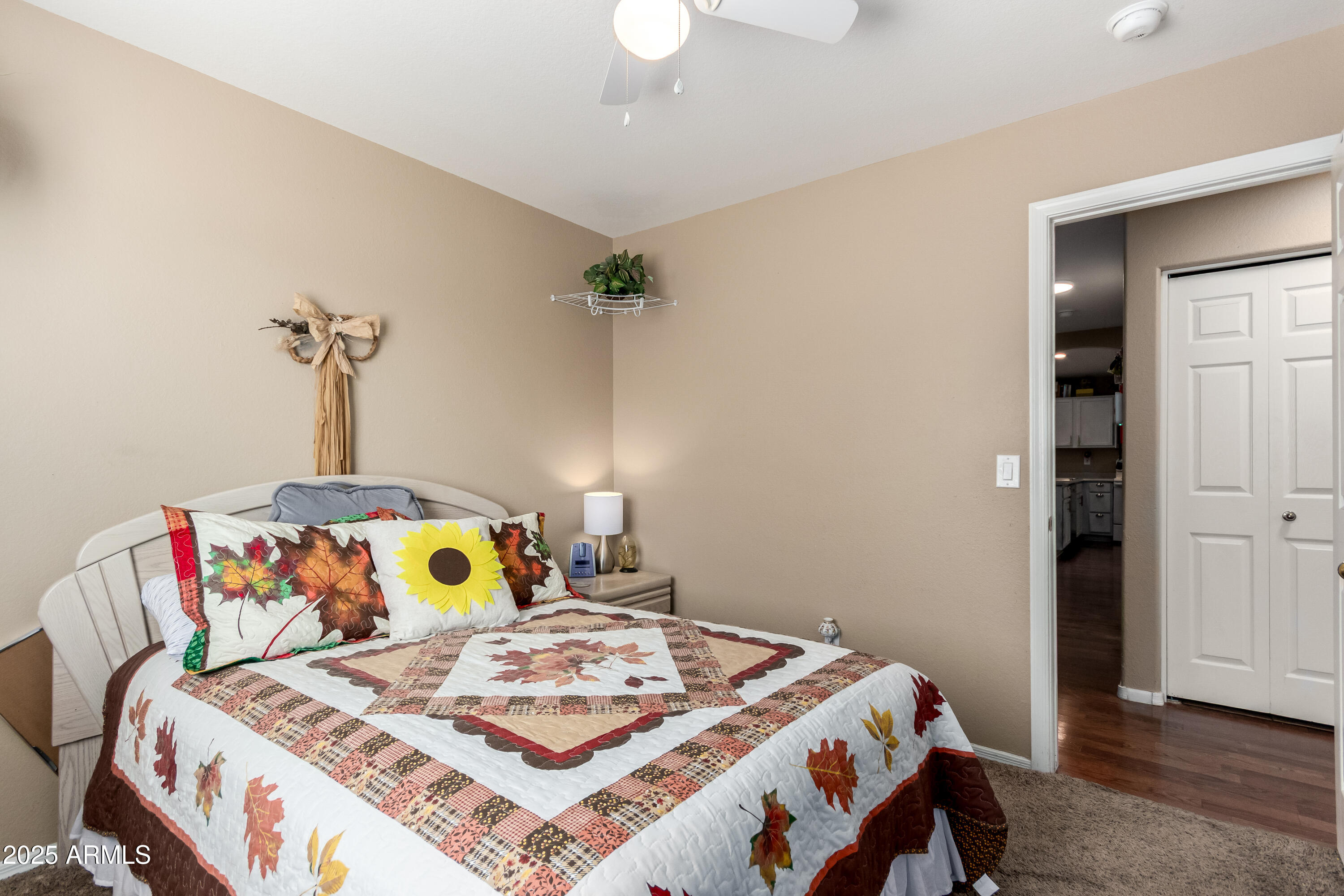 1942 S THUNDERBIRD Drive