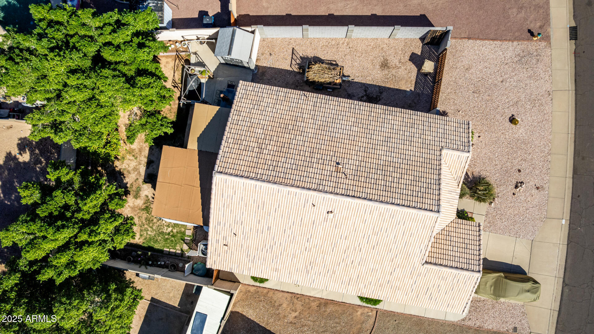 1942 S THUNDERBIRD Drive