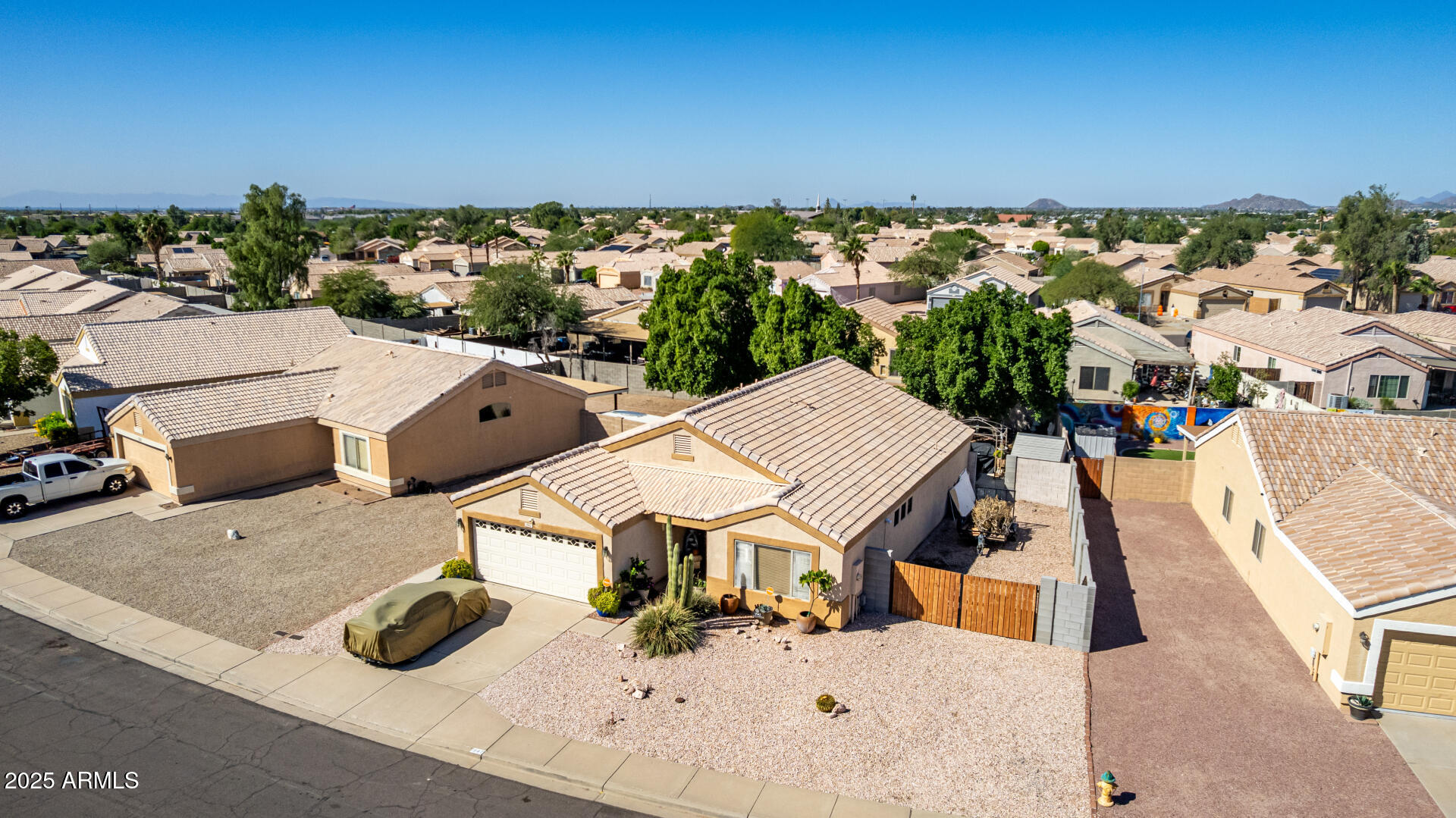 1942 S THUNDERBIRD Drive