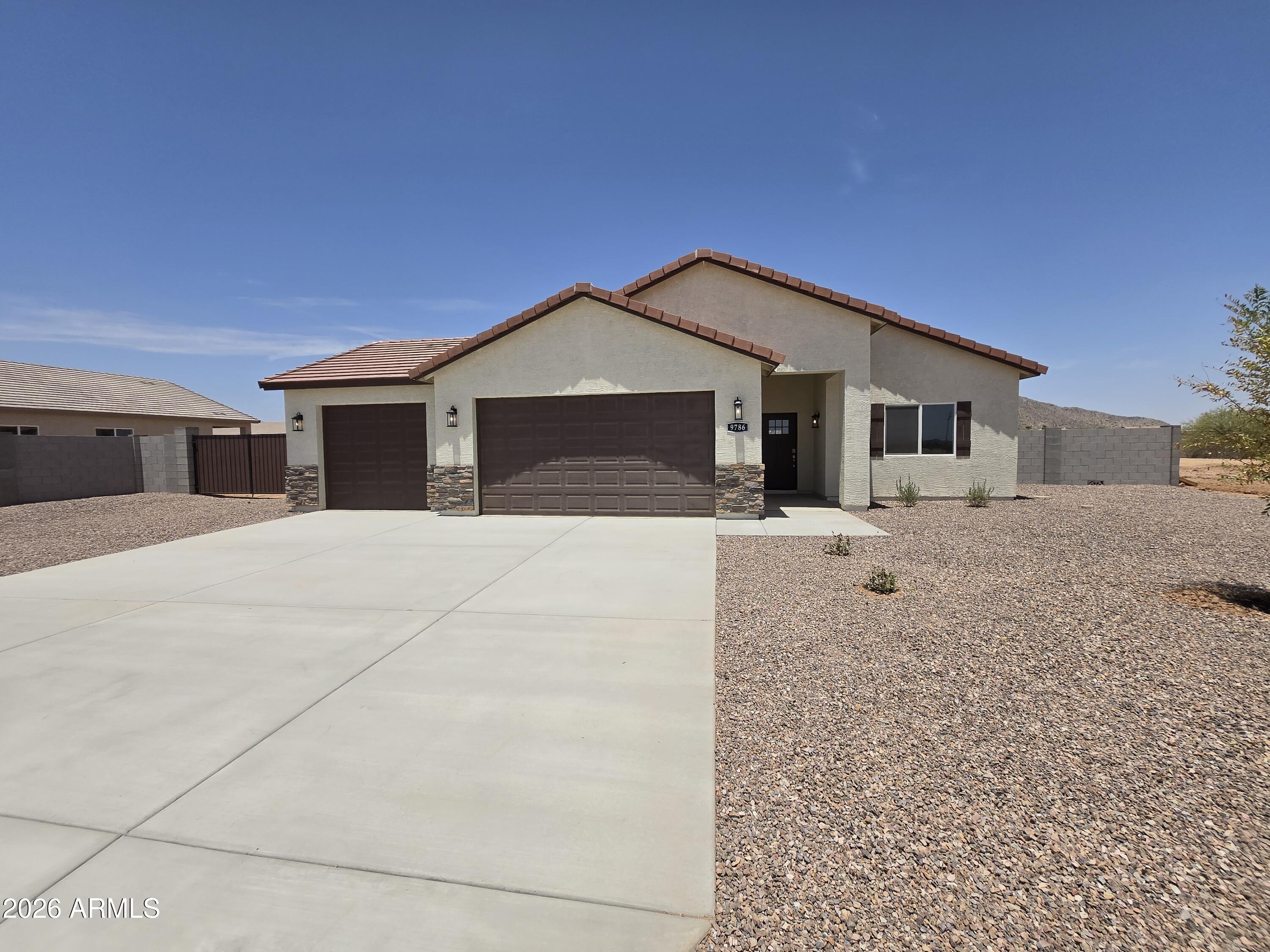 9786 W APPALOOSA Trail