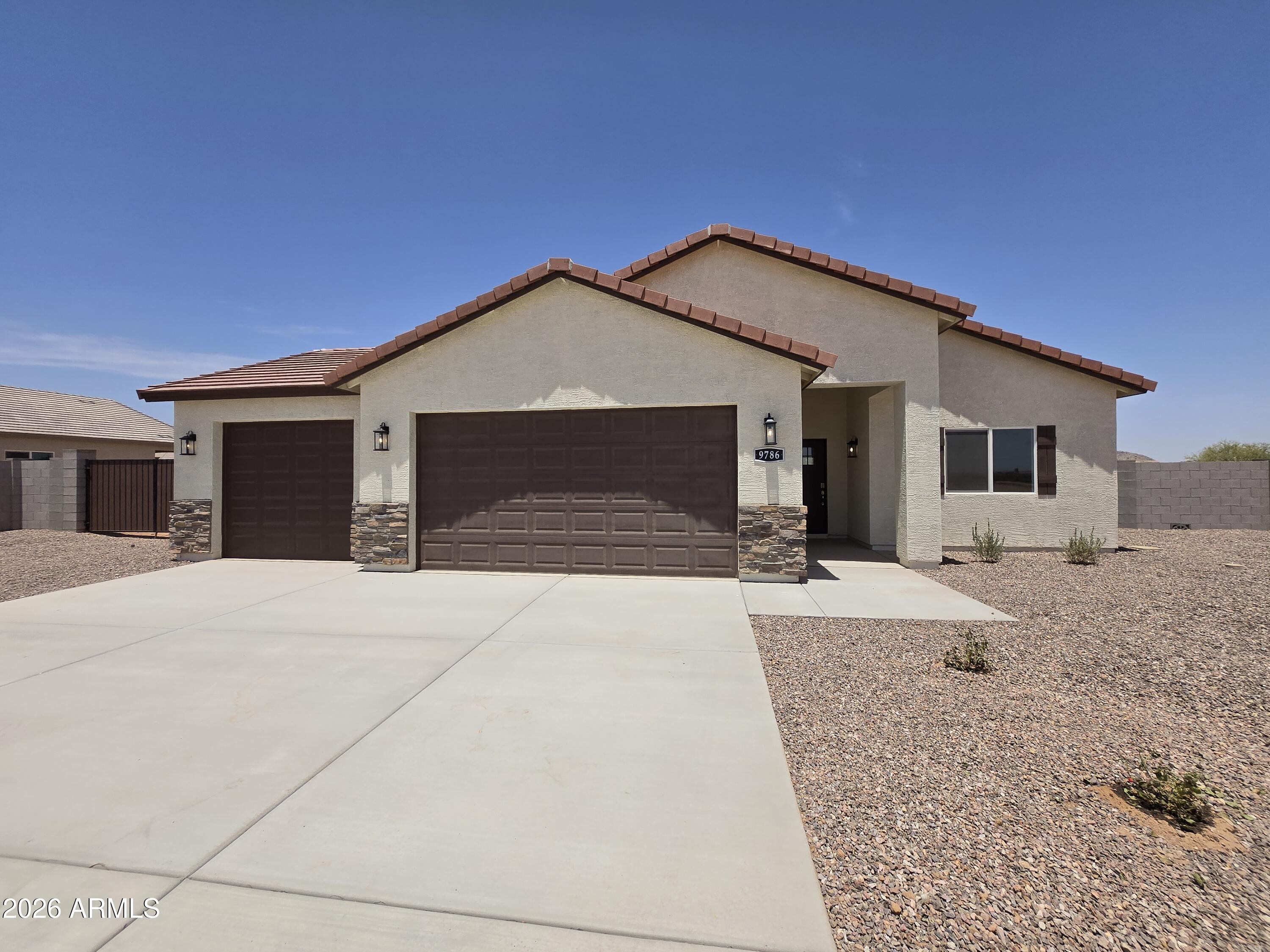 9786 W APPALOOSA Trail