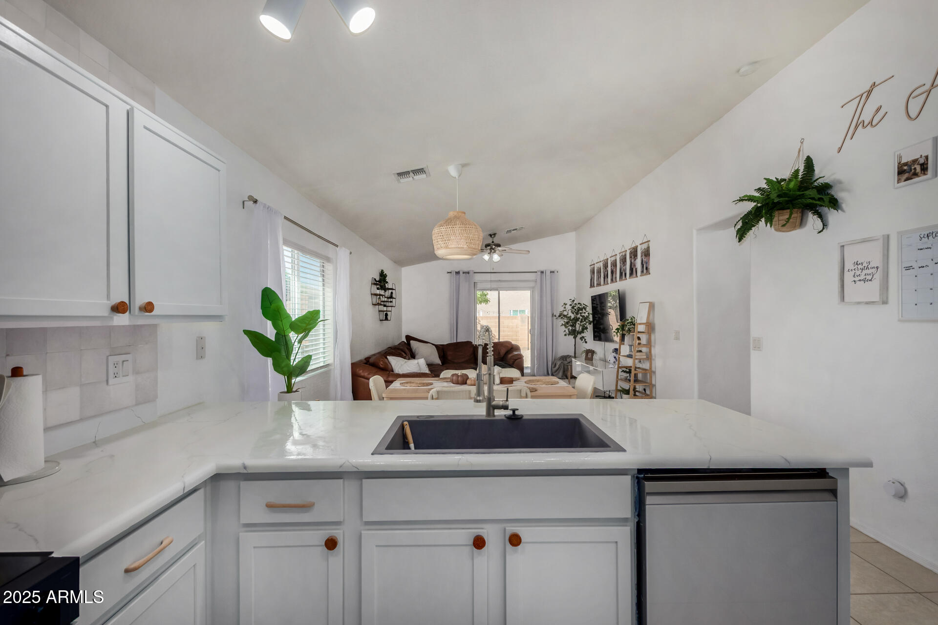 28034 N CRYSTAL Lane