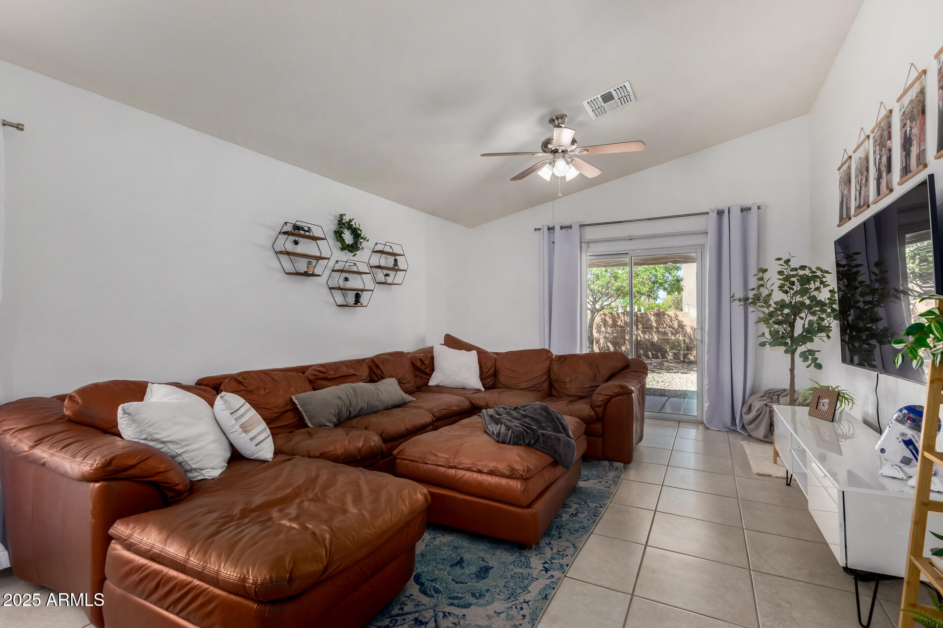 28034 N CRYSTAL Lane