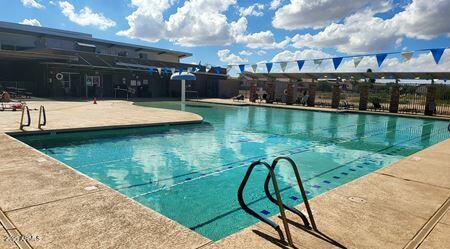 28034 N CRYSTAL Lane