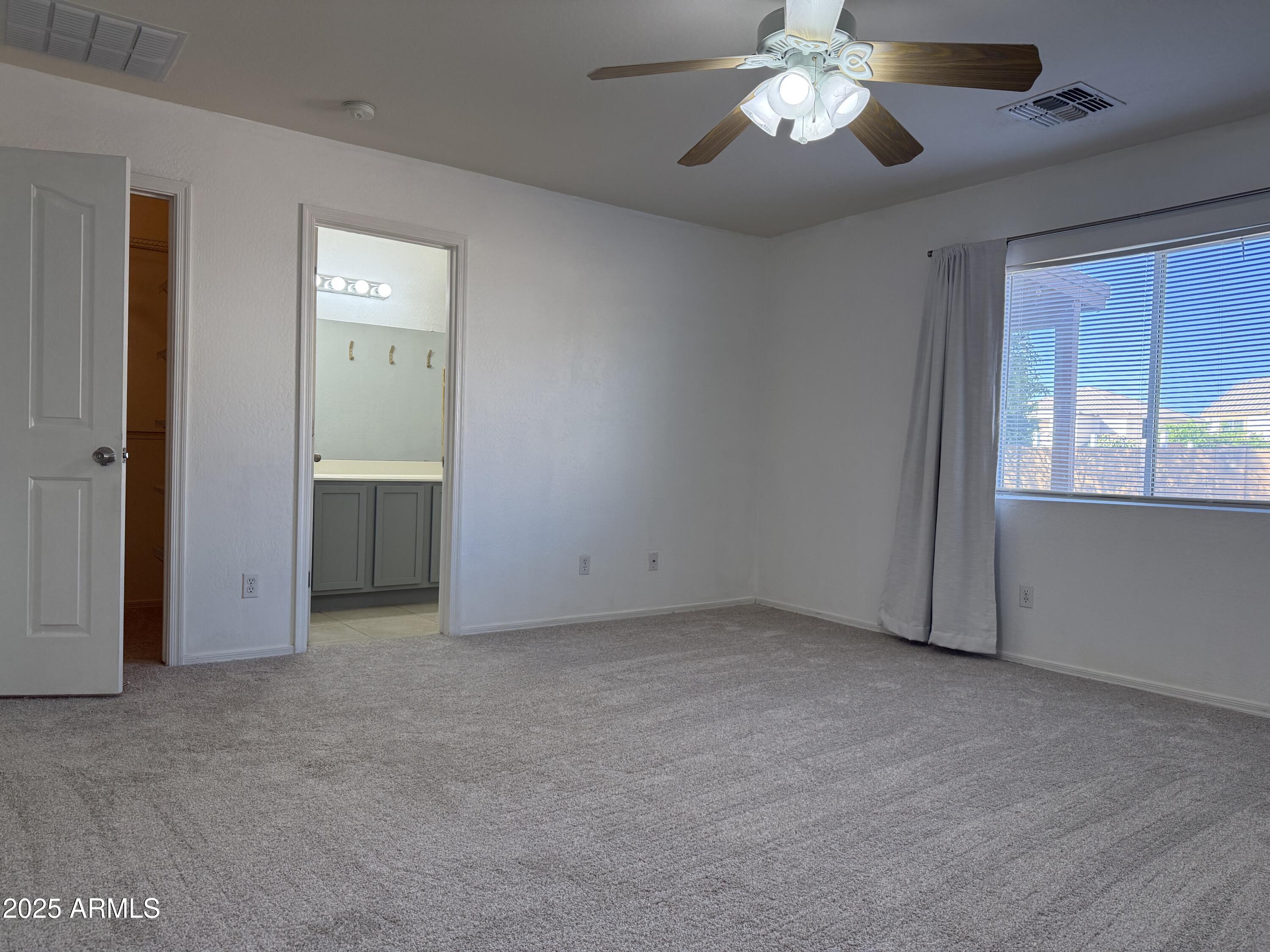 28034 N CRYSTAL Lane