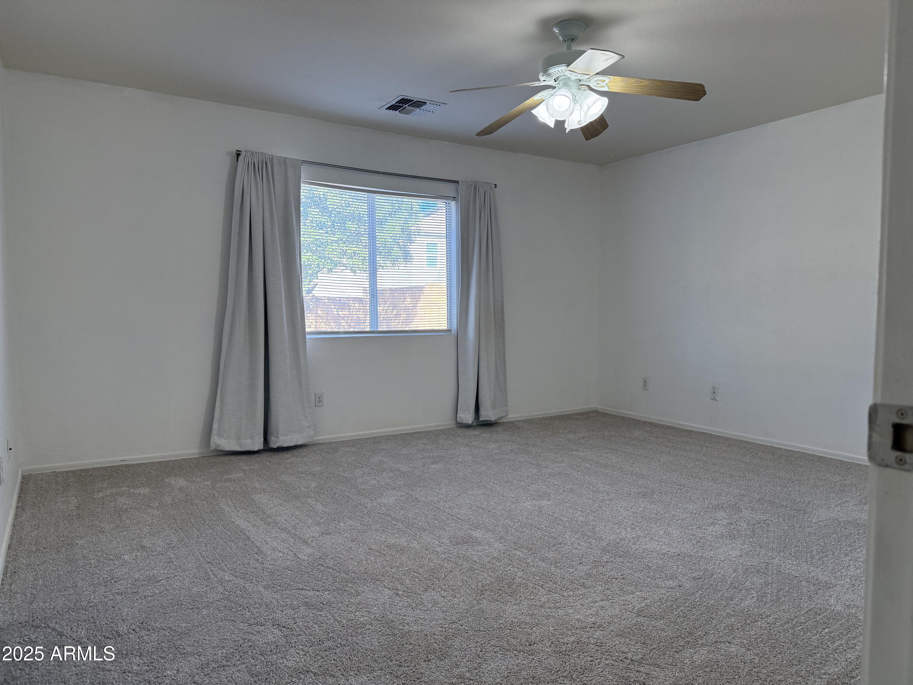 28034 N CRYSTAL Lane