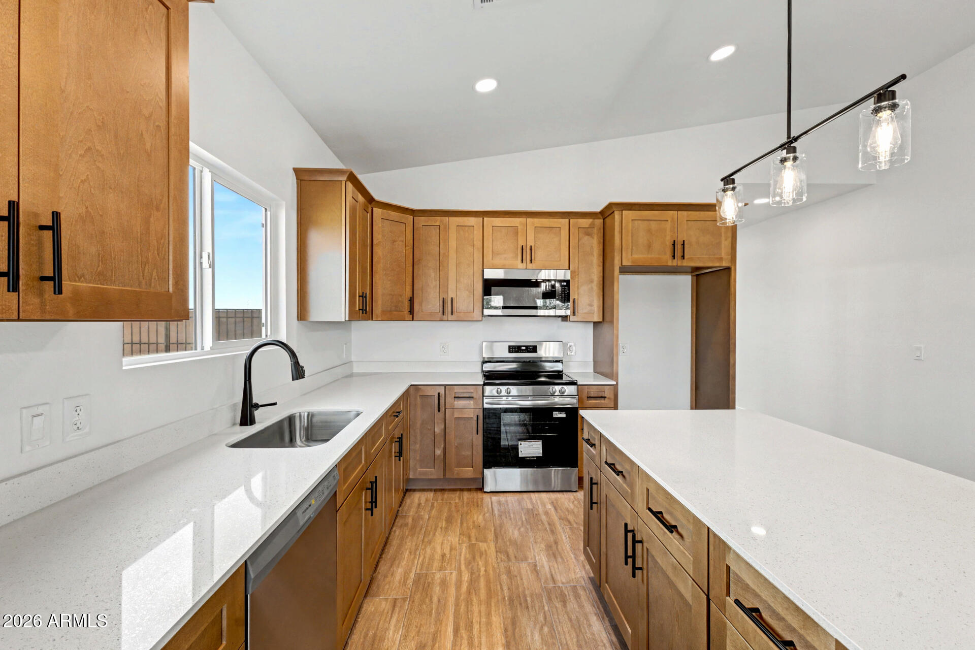 9806 W APPALOOSA Trail