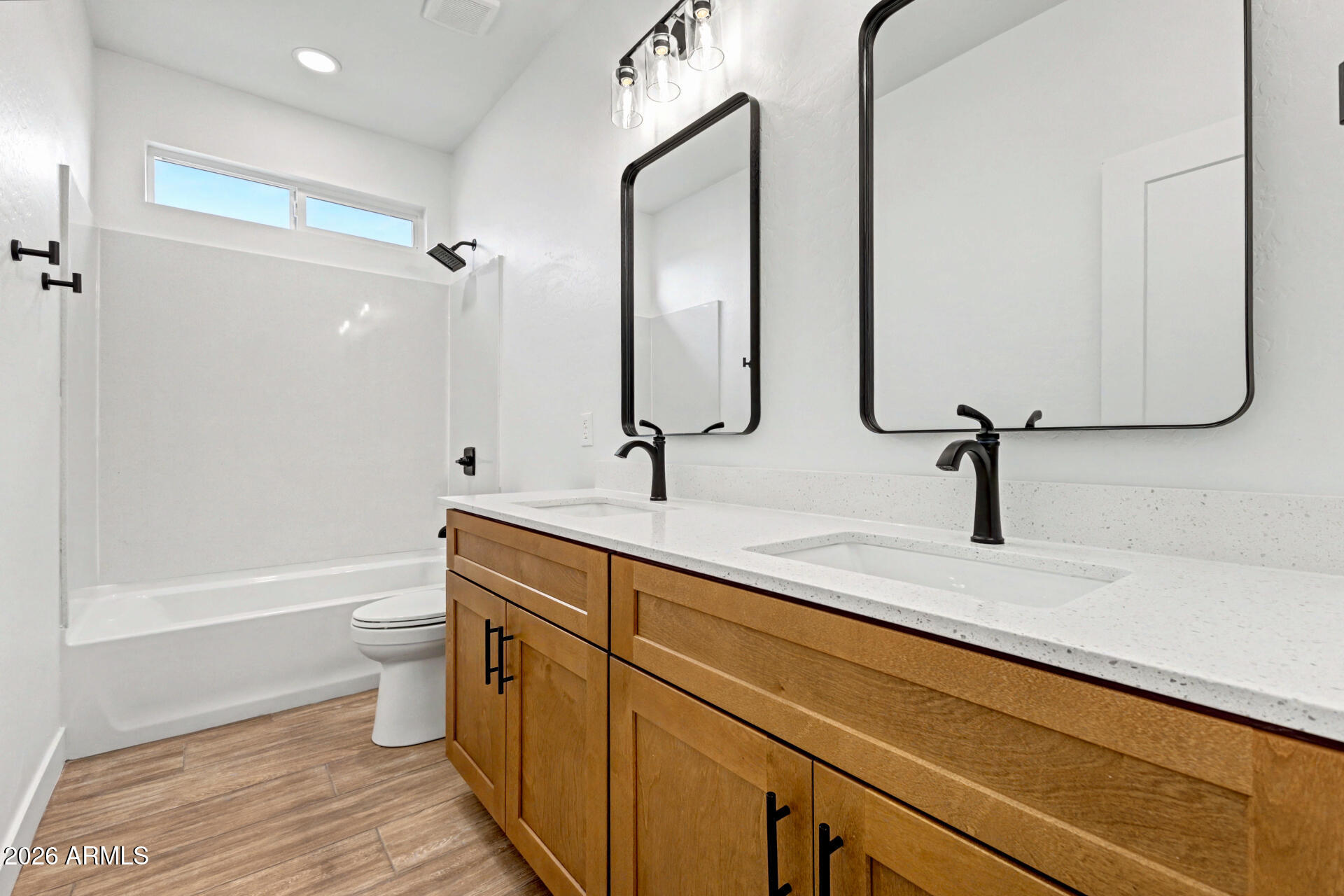 9806 W APPALOOSA Trail