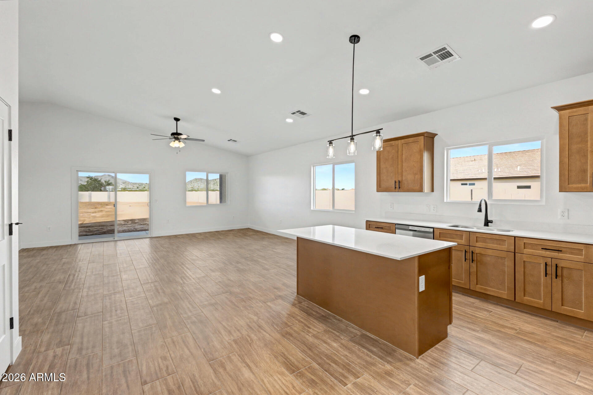 9806 W APPALOOSA Trail