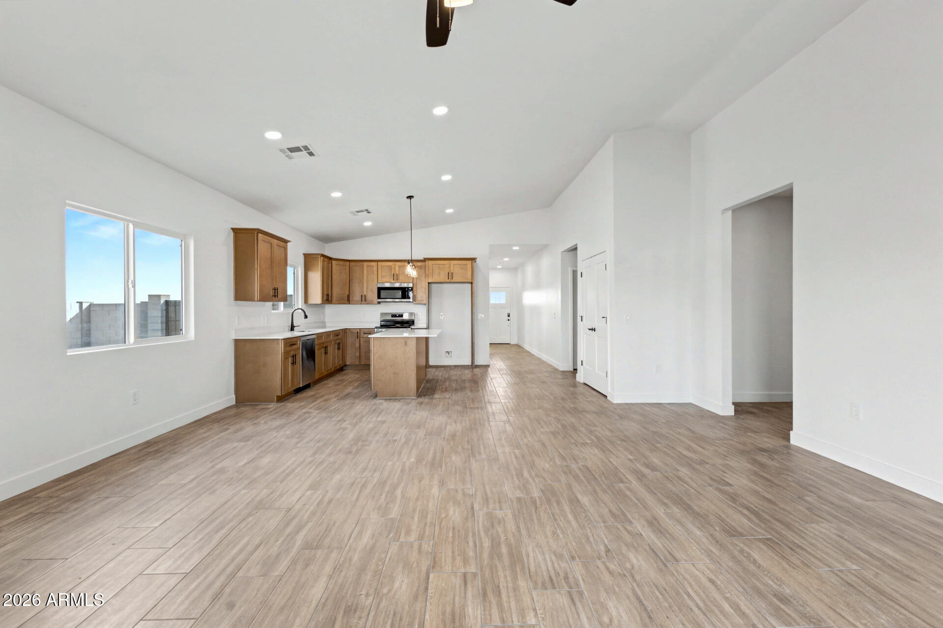 9806 W APPALOOSA Trail