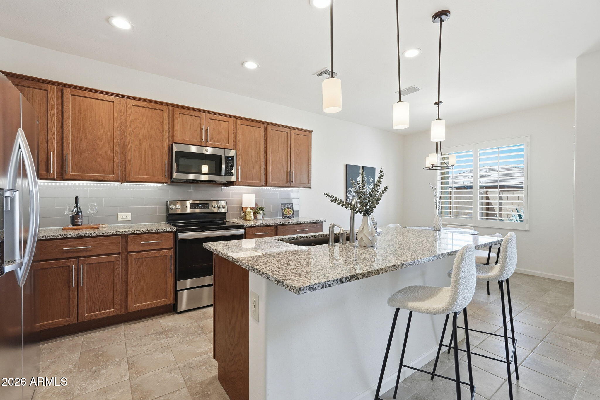 4104 W SPOTTED PONY Way