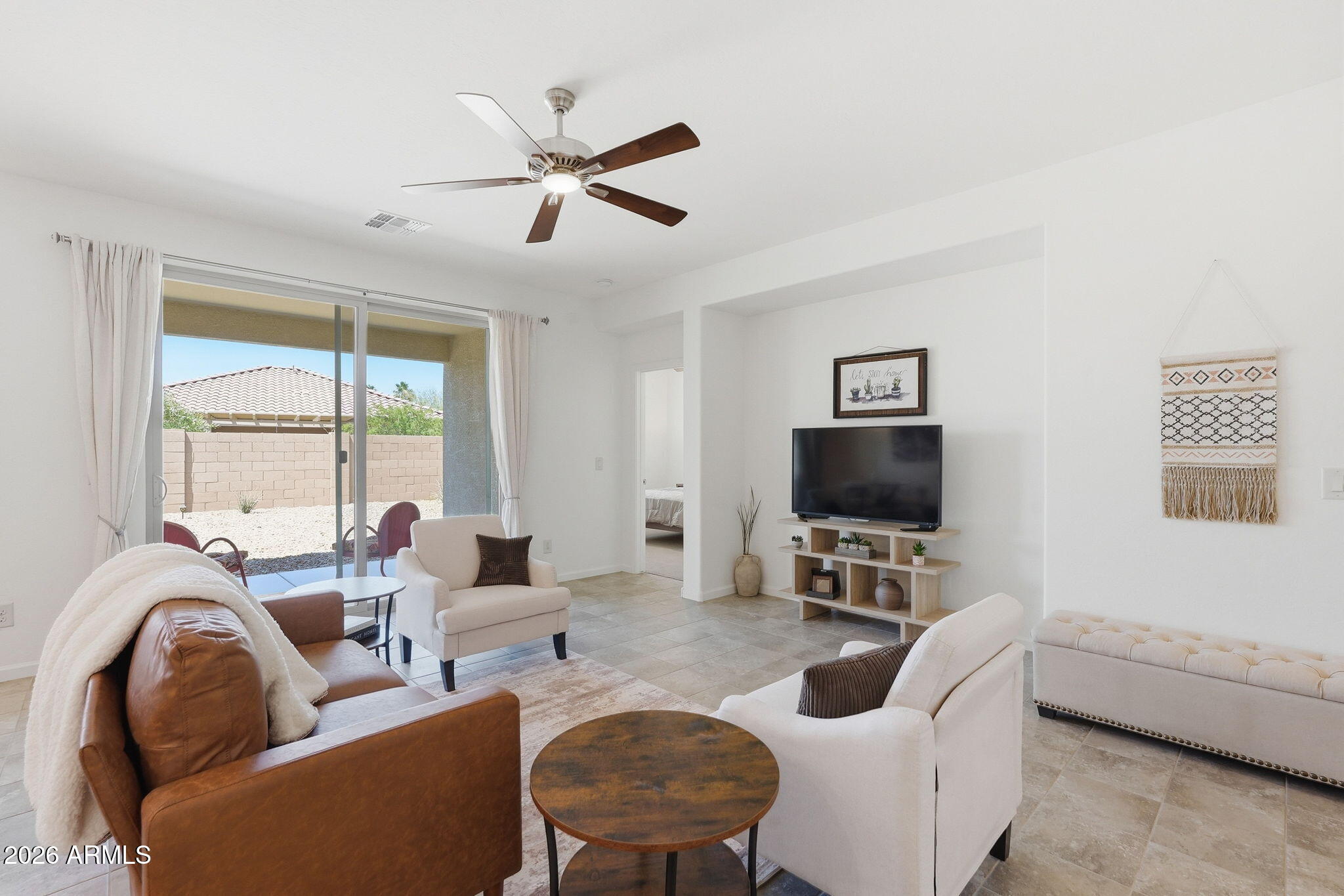 4104 W SPOTTED PONY Way