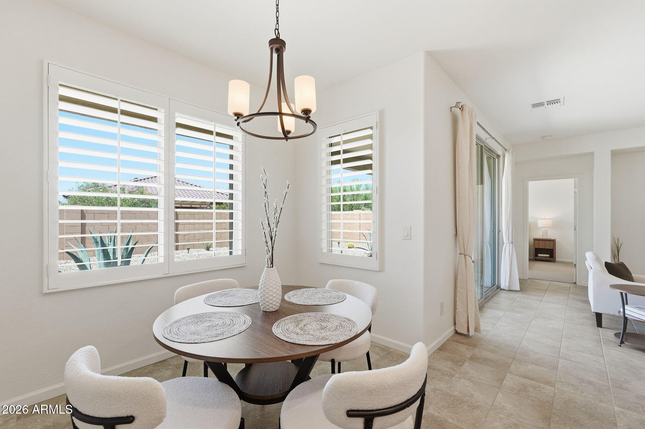 4104 W SPOTTED PONY Way