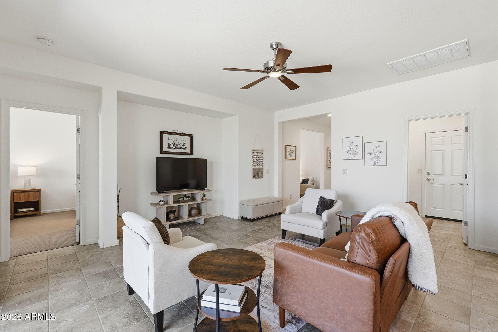 4104 W SPOTTED PONY Way