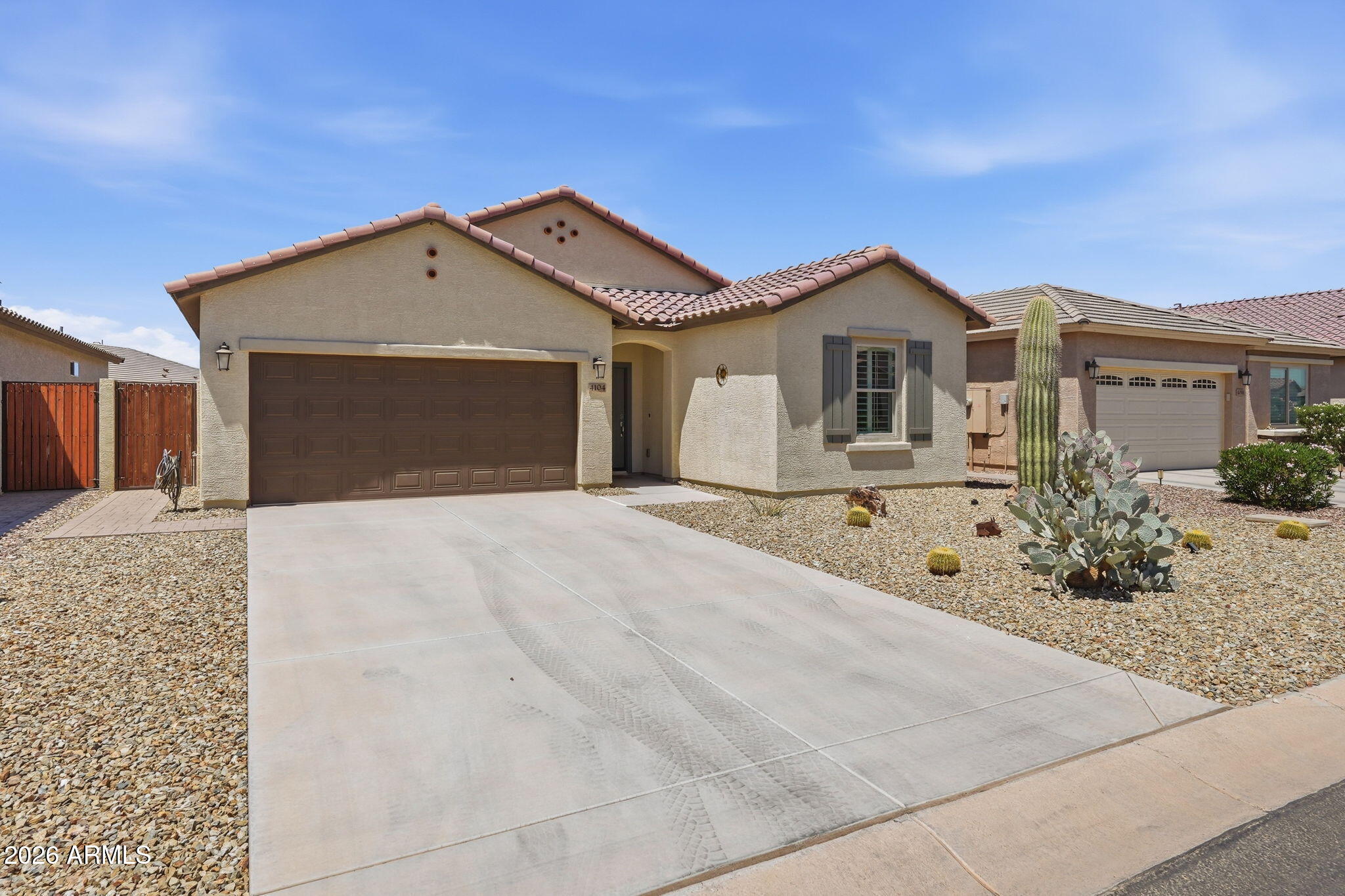 4104 W SPOTTED PONY Way