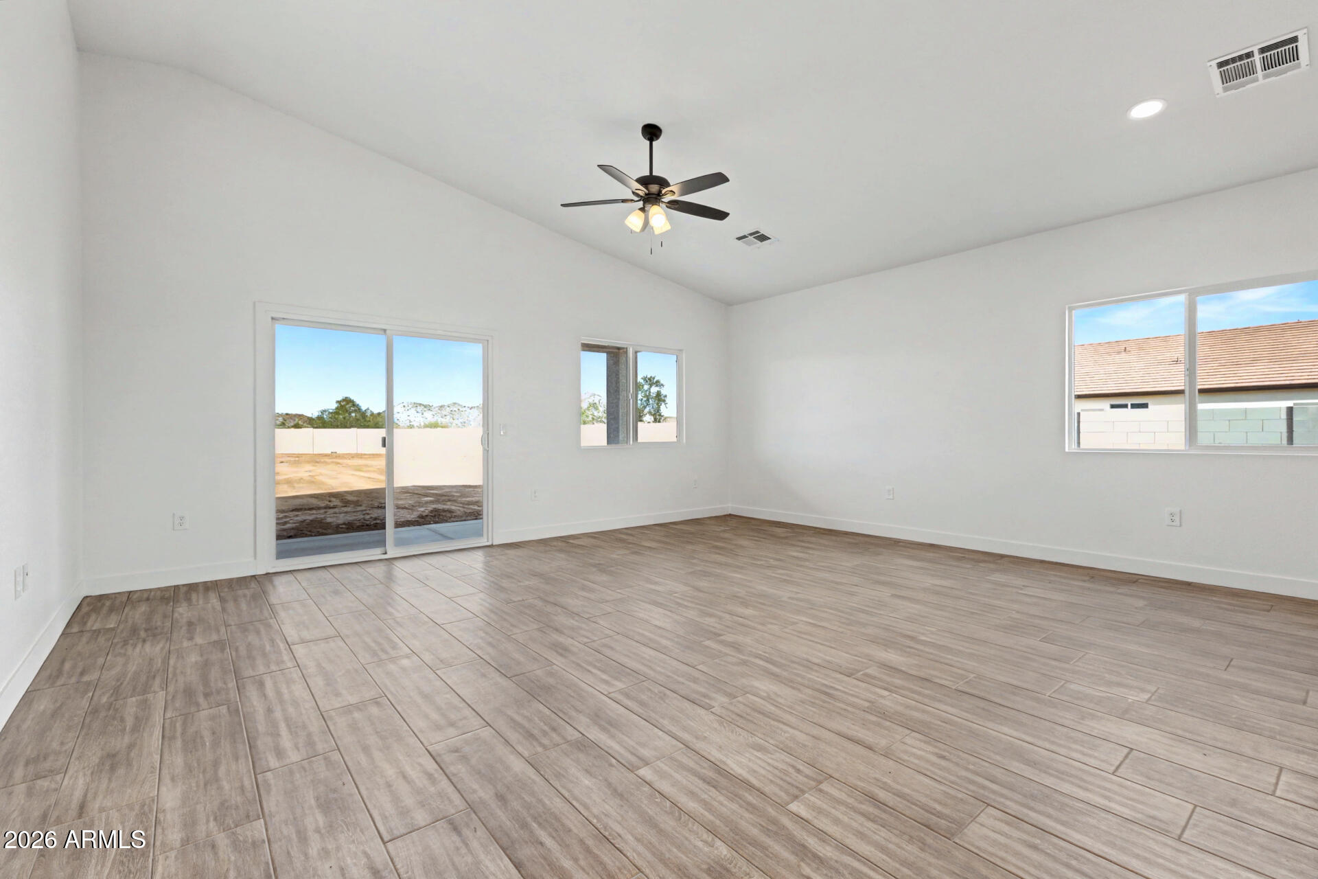9745 W APPALOOSA Trail