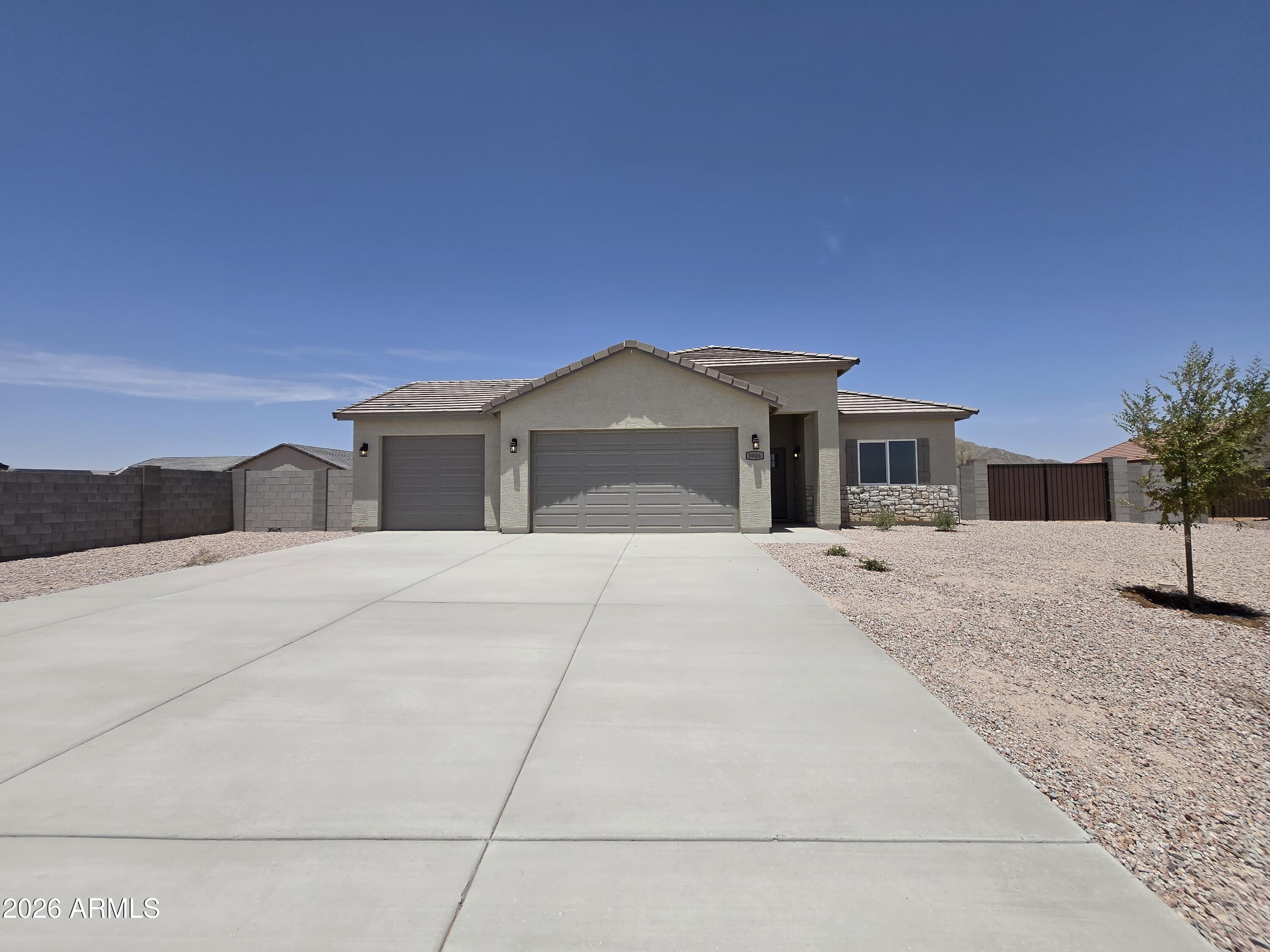 9745 W APPALOOSA Trail