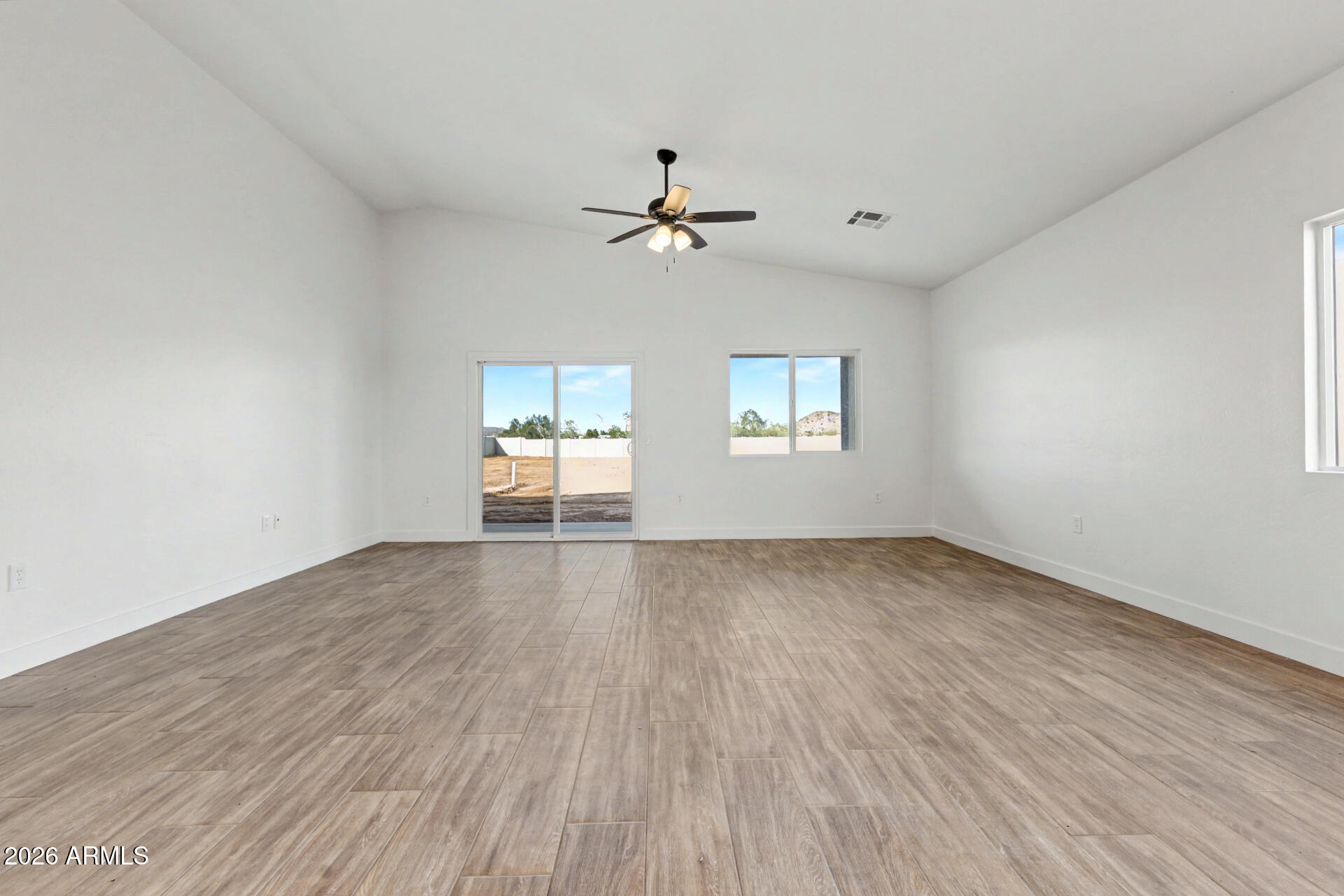 9806 W APPALOOSA Trail