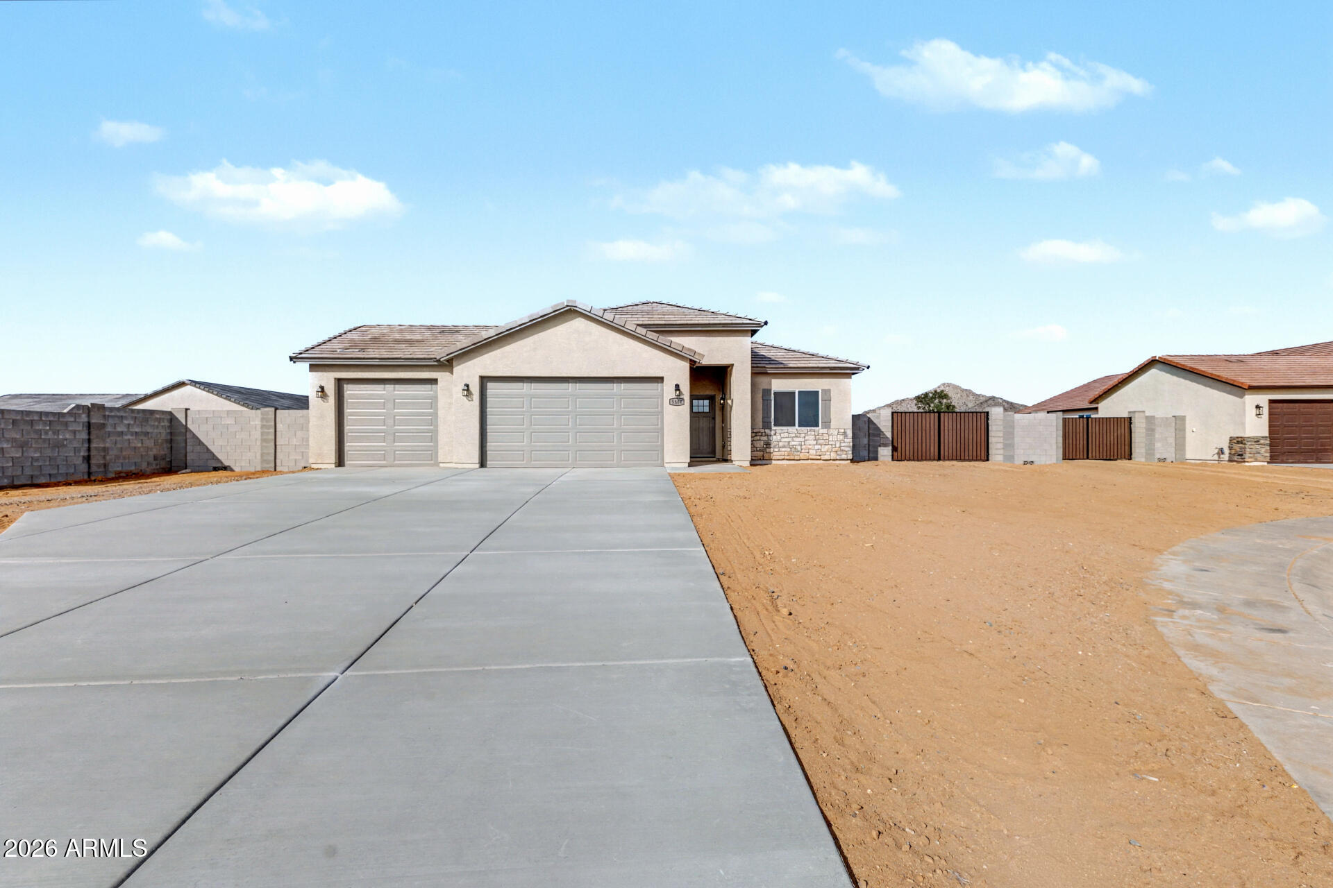 9806 W APPALOOSA Trail