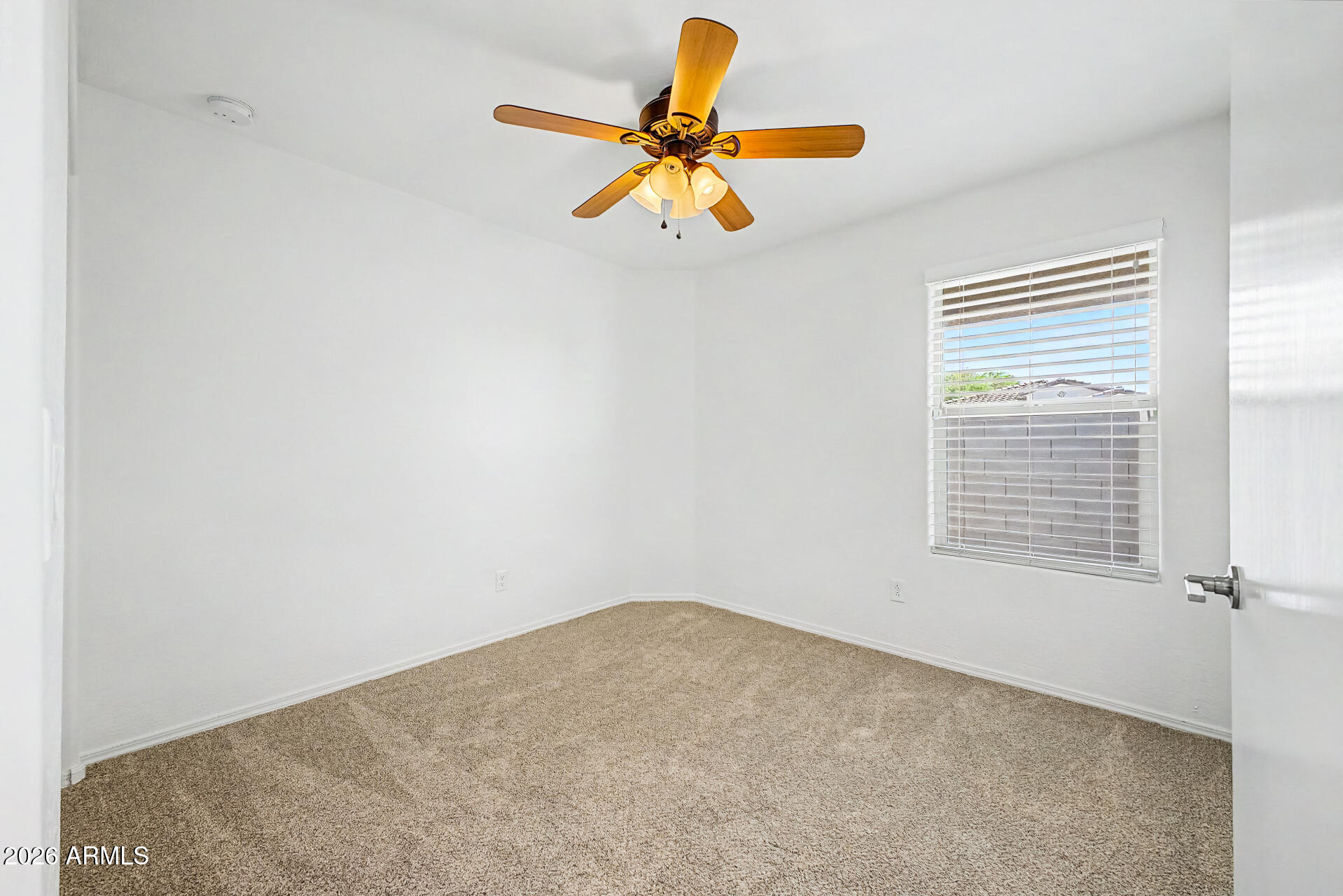 726 W JARDIN Drive