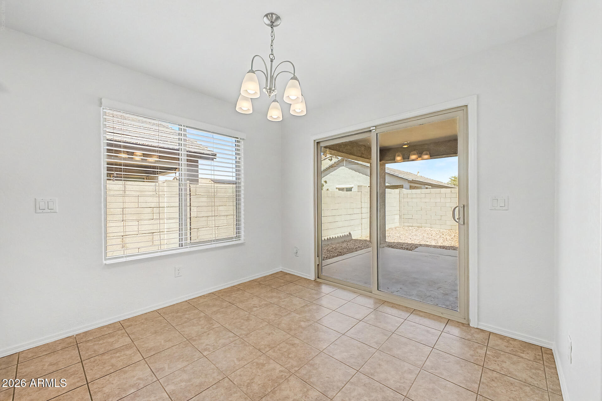 726 W JARDIN Drive
