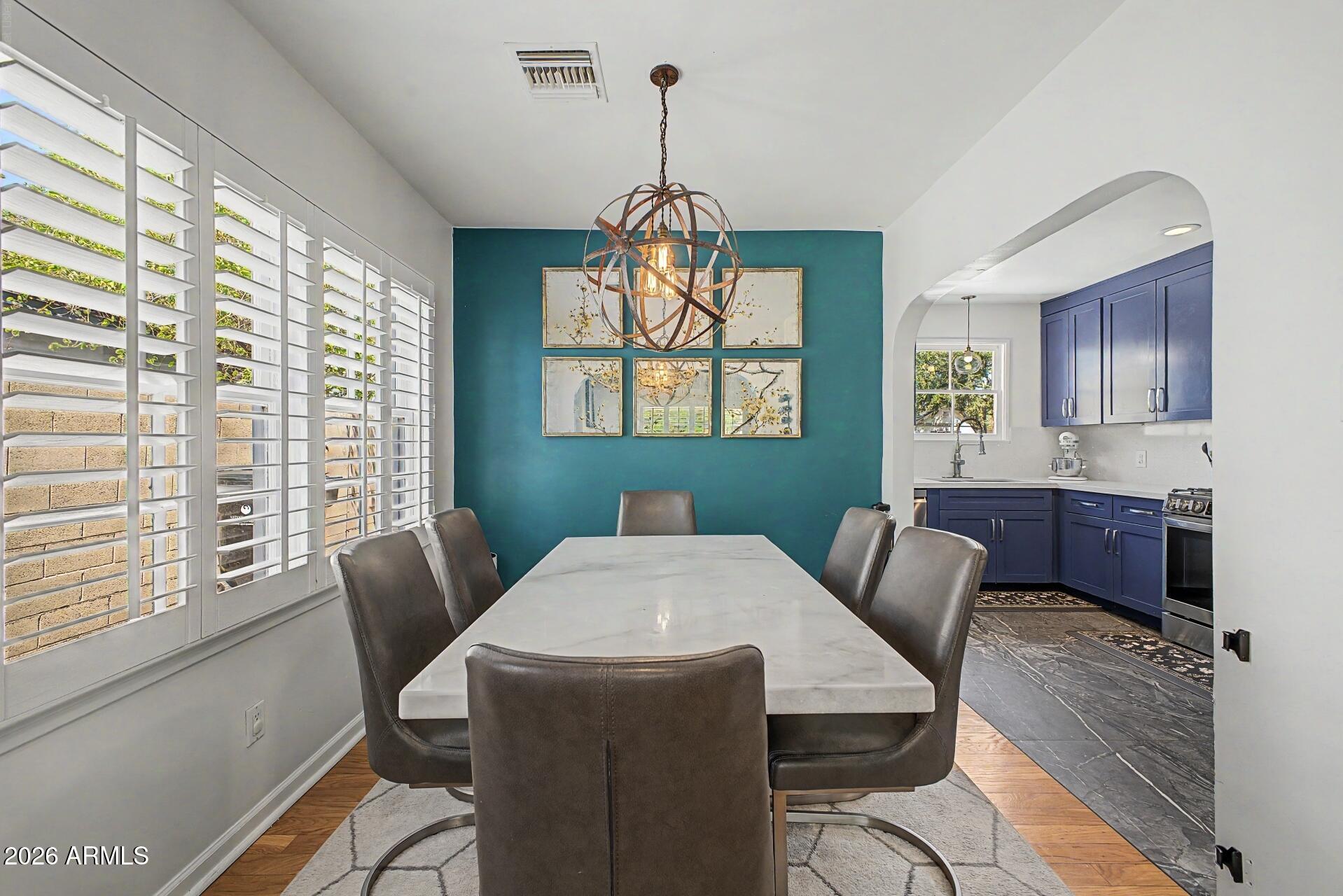1530 W CULVER Street