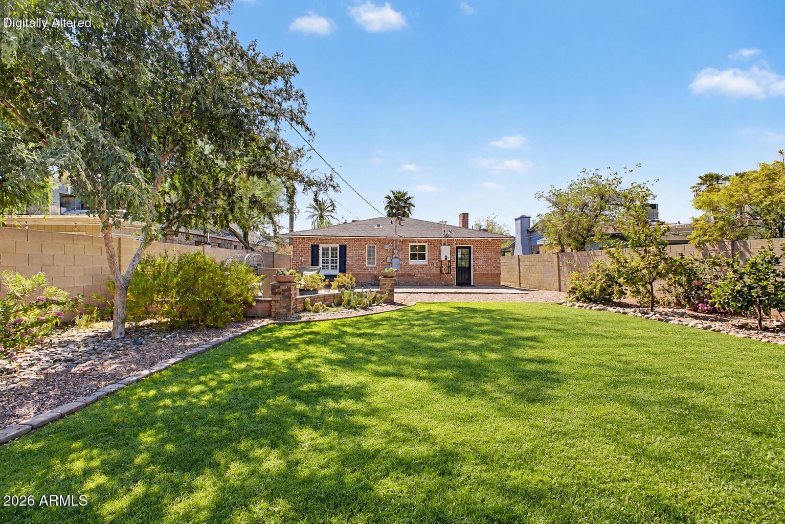 1530 W CULVER Street