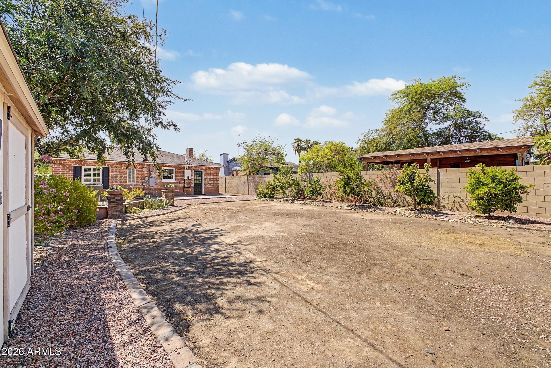 1530 W CULVER Street