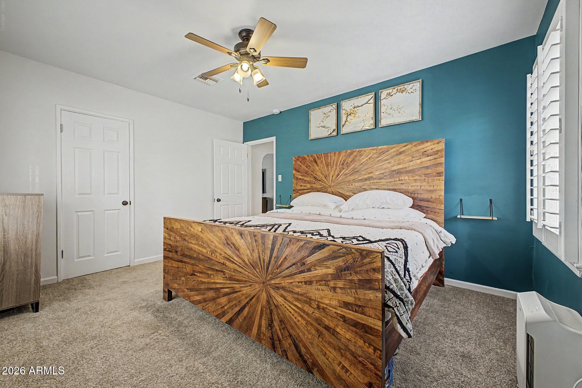 1530 W CULVER Street