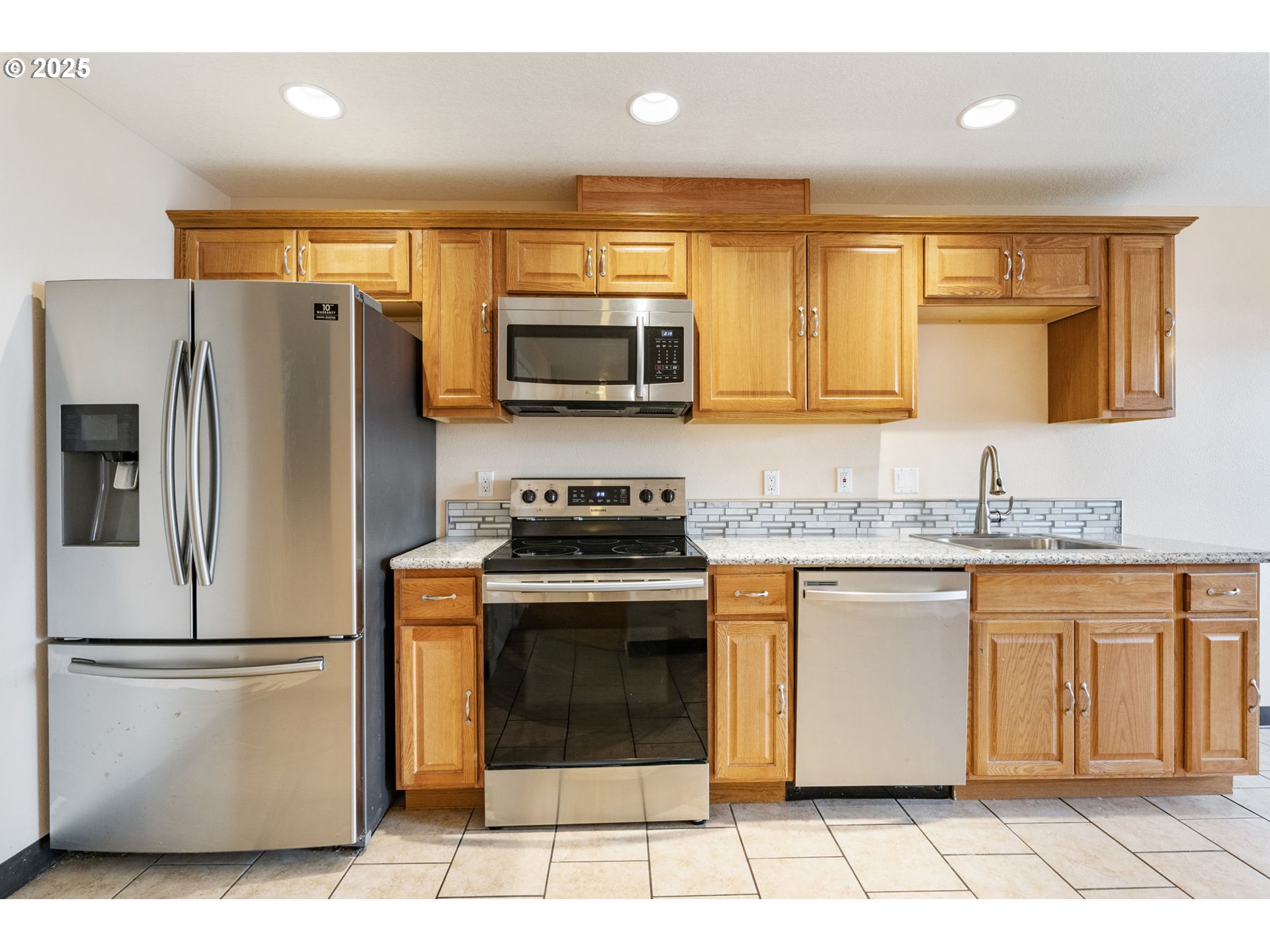 23127 NE ARATA RD, Wood Village