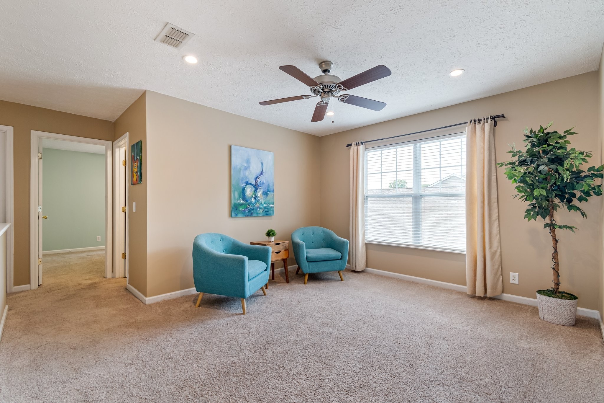 3148 Hidden Creek Dr