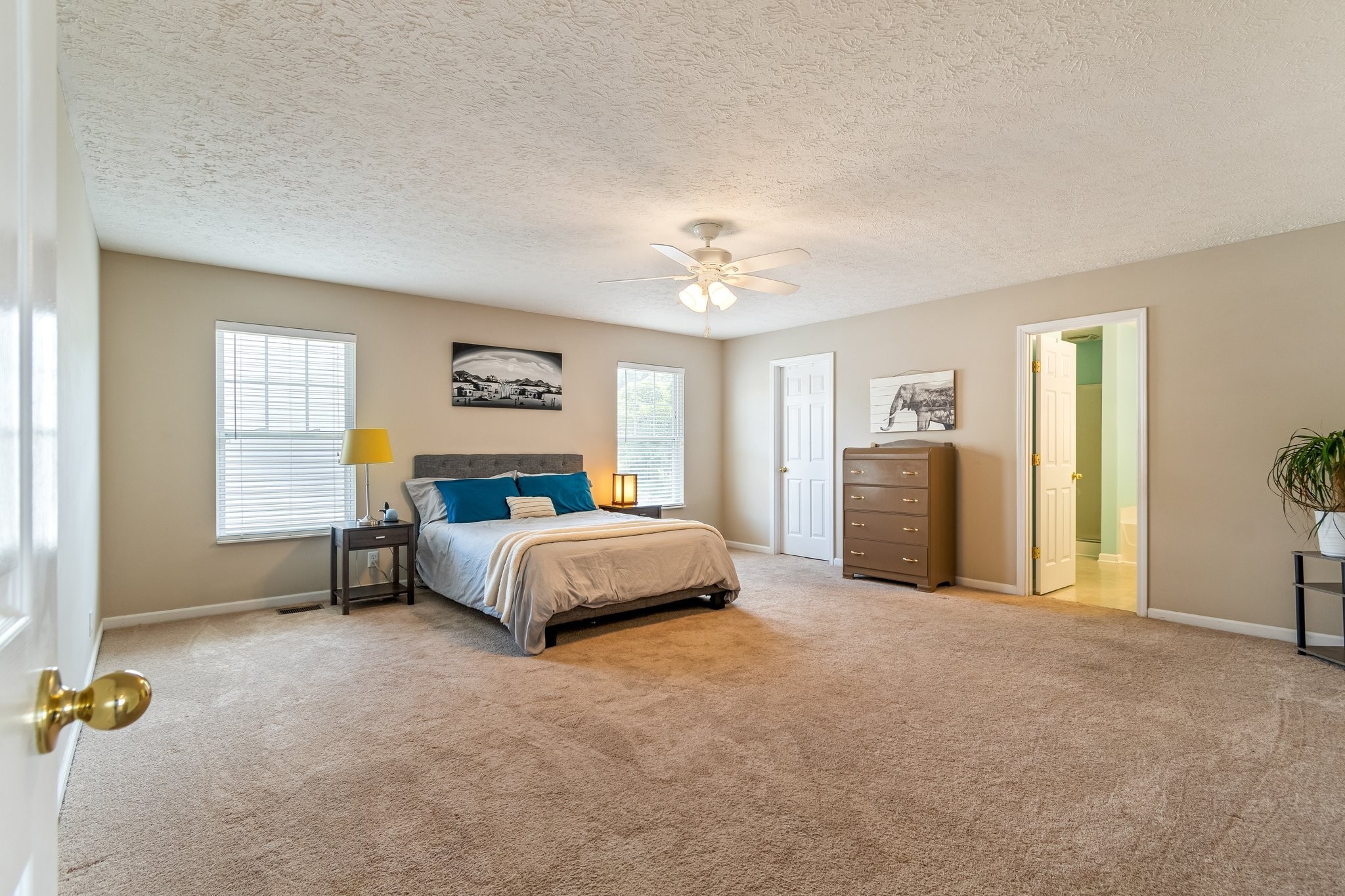 3148 Hidden Creek Dr