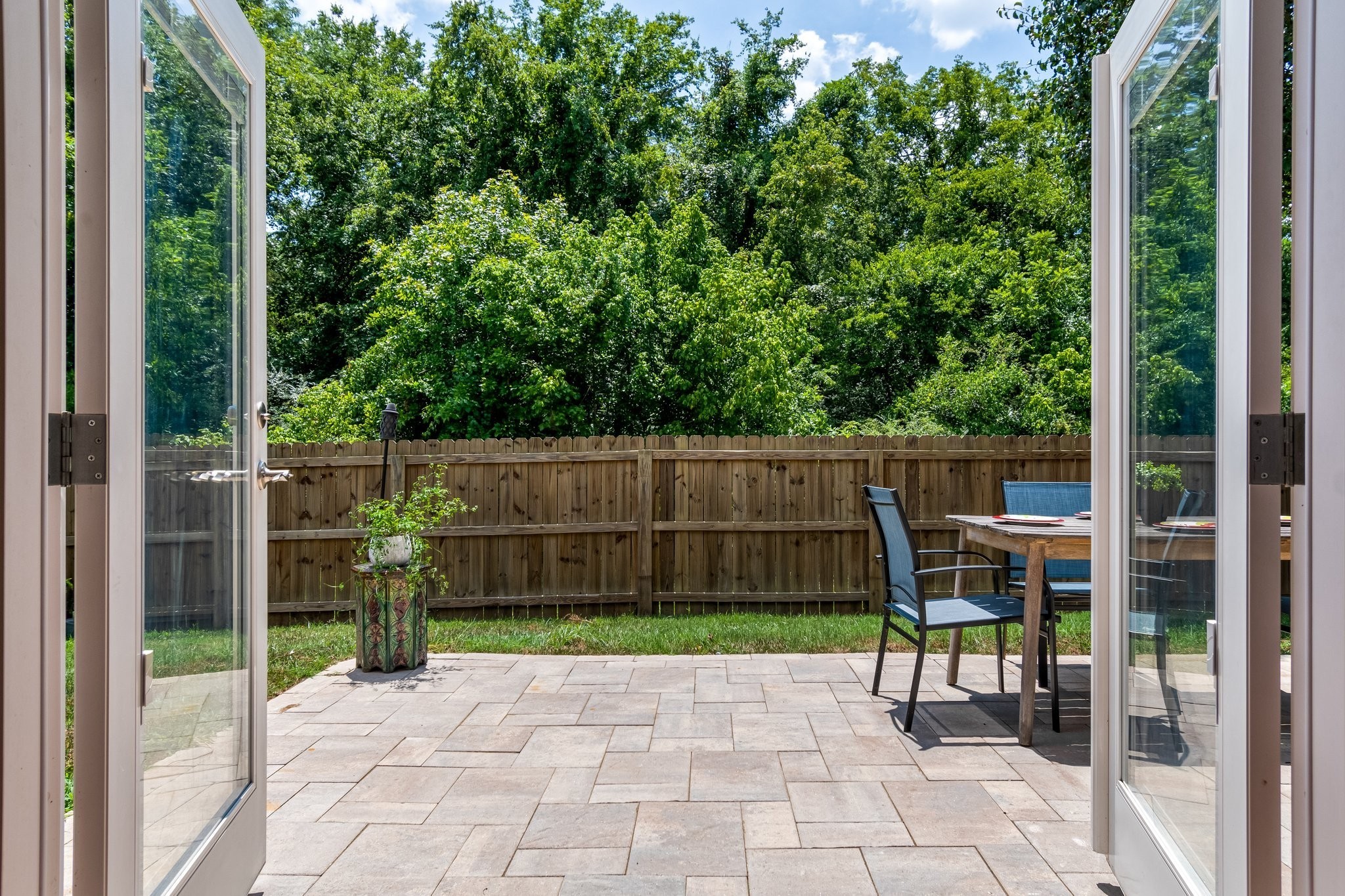 3148 Hidden Creek Dr