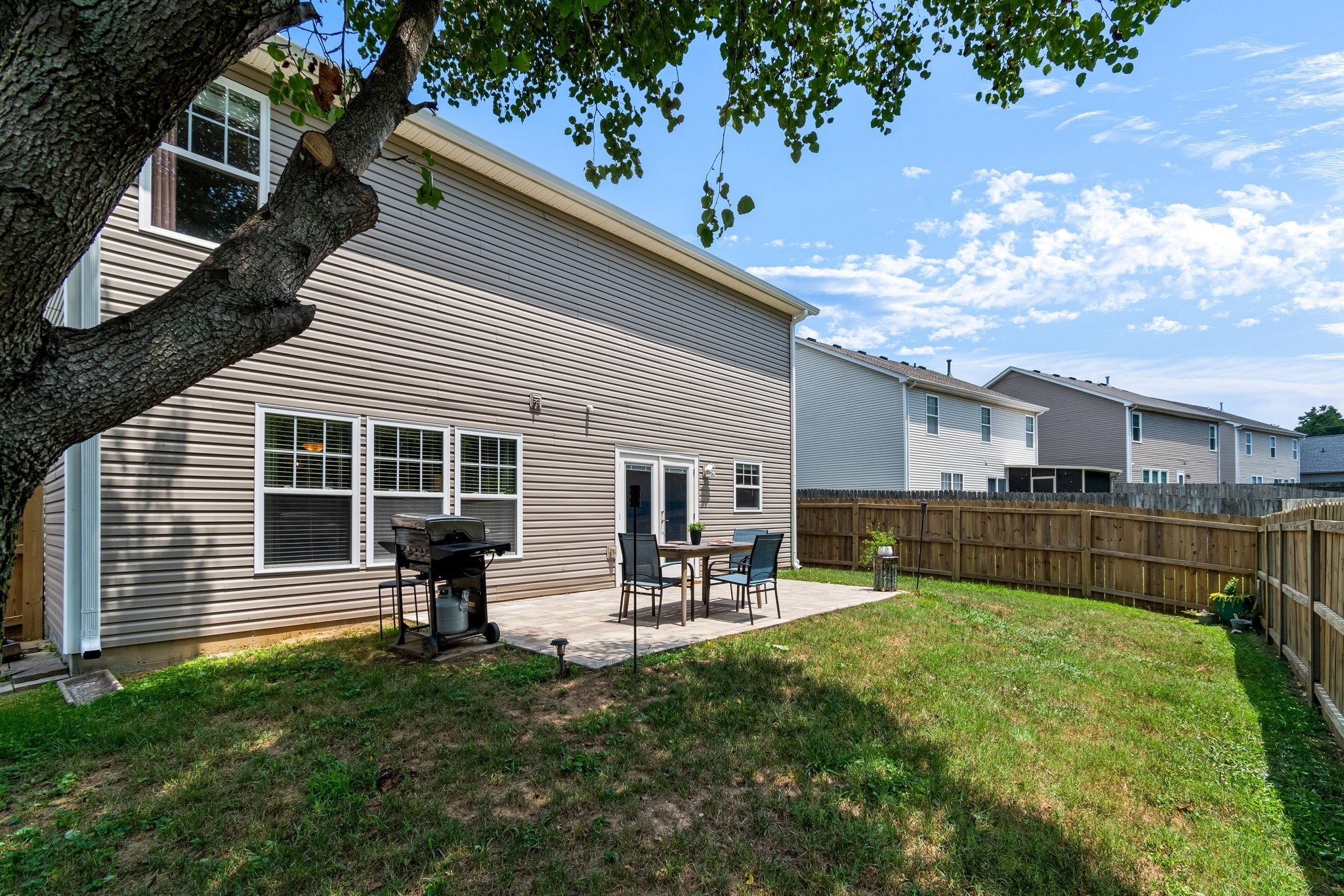 3148 Hidden Creek Dr