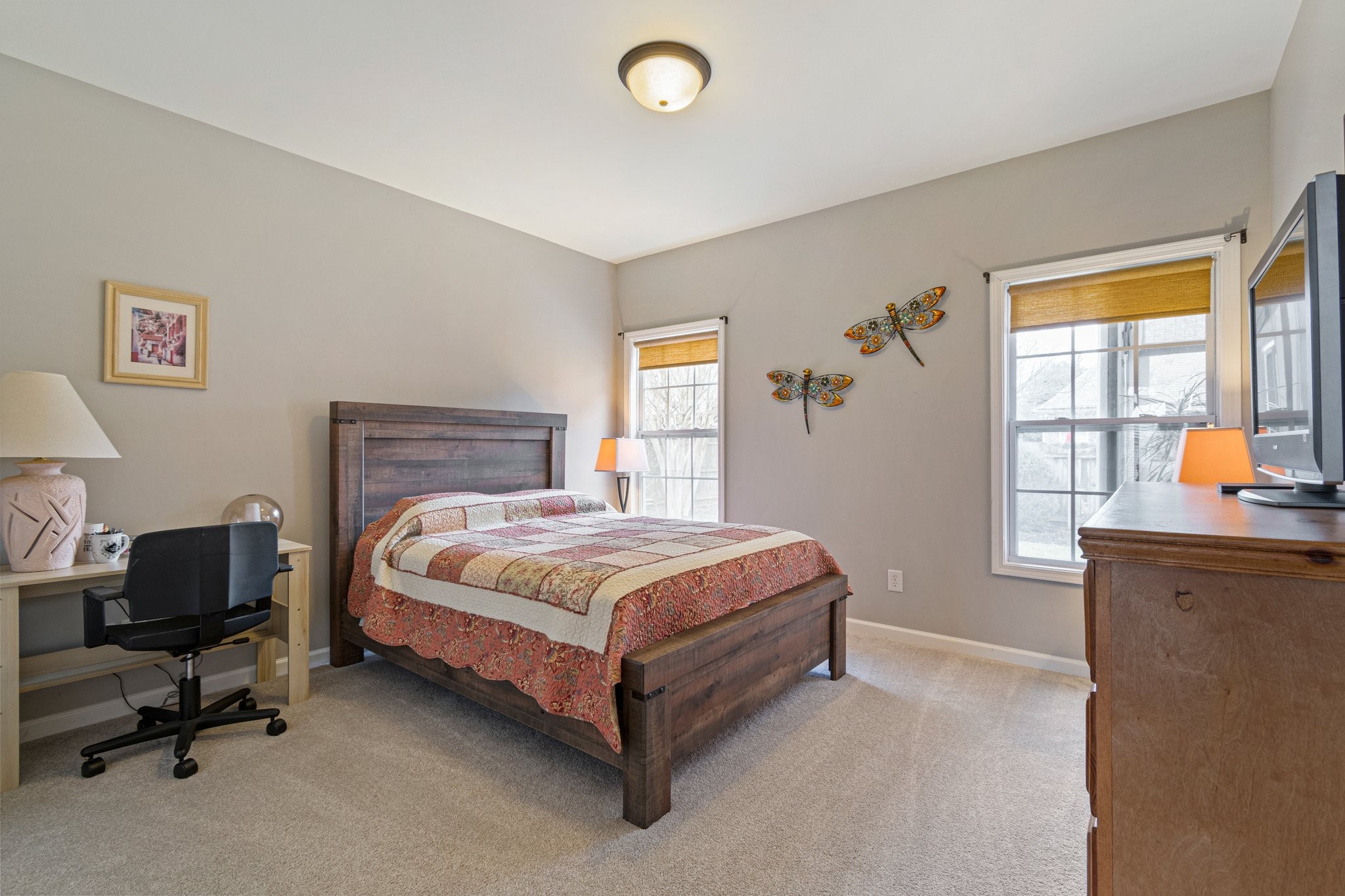 1072 Nealcrest Cir