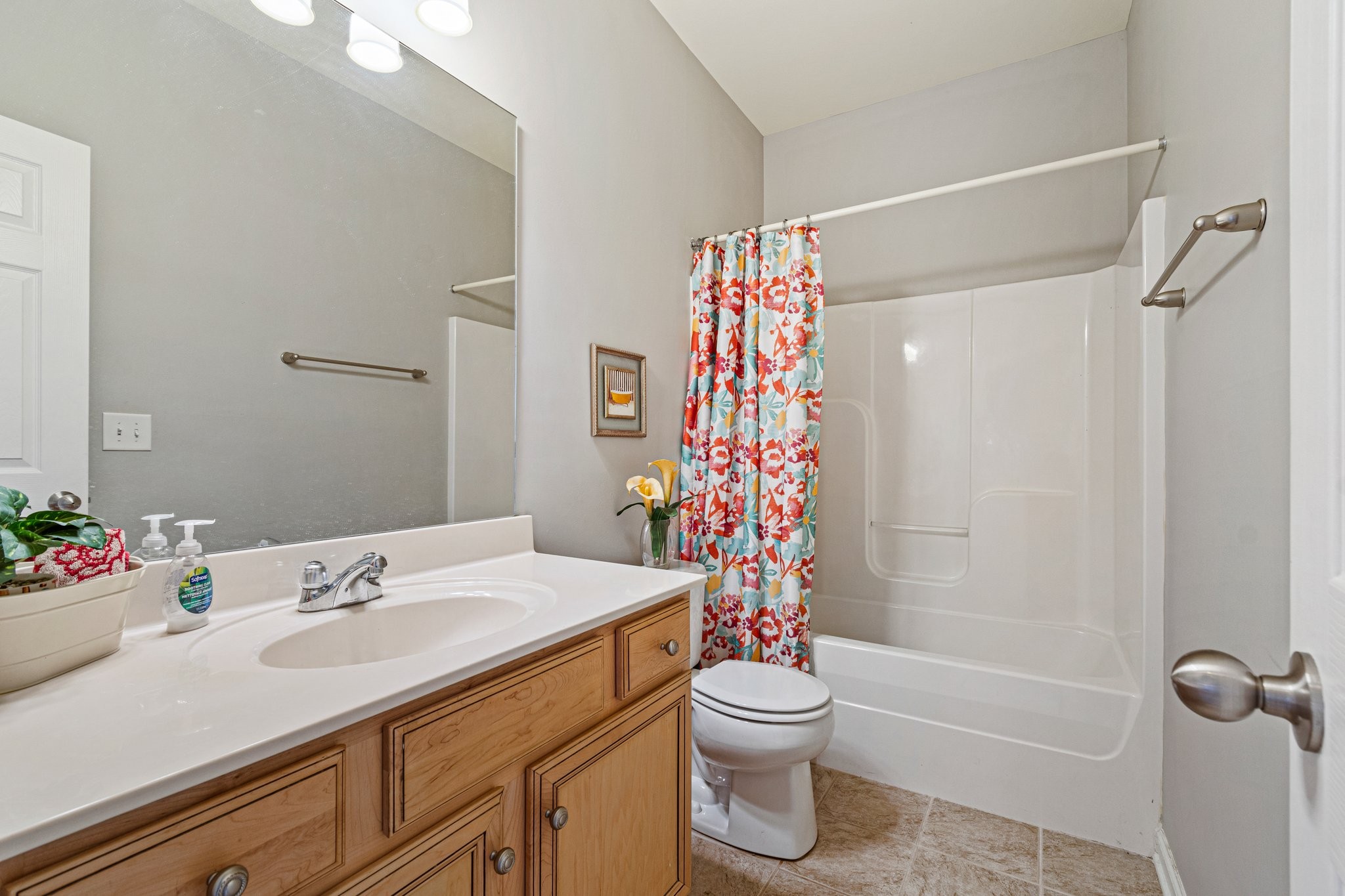 1072 Nealcrest Cir
