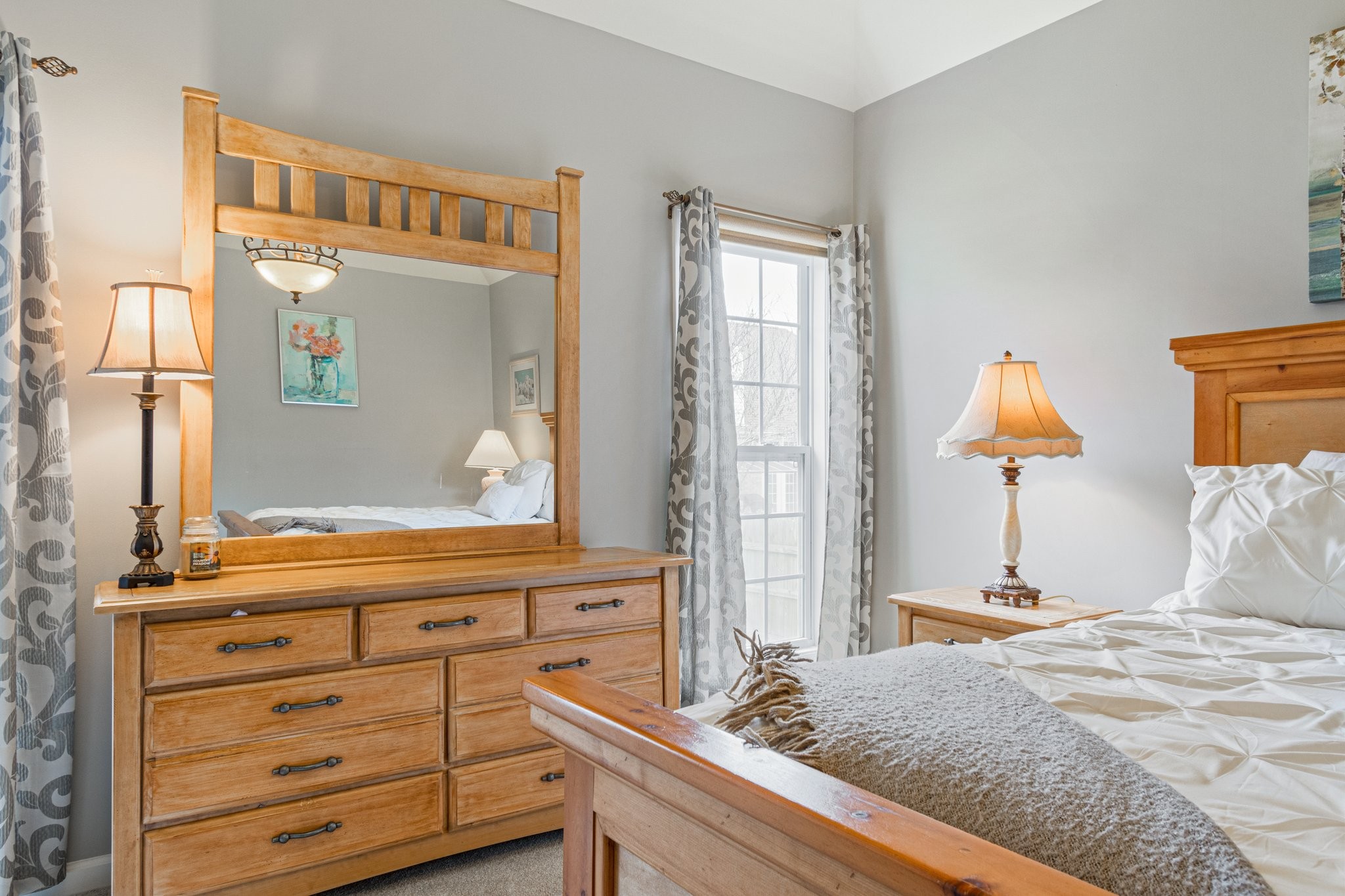 1072 Nealcrest Cir