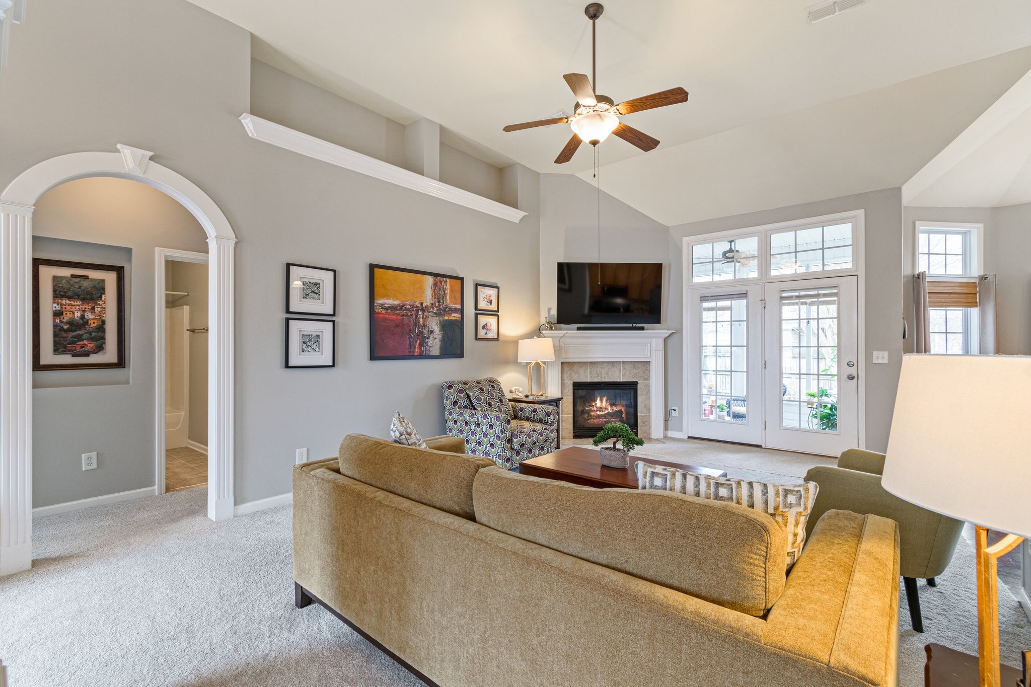 1072 Nealcrest Cir