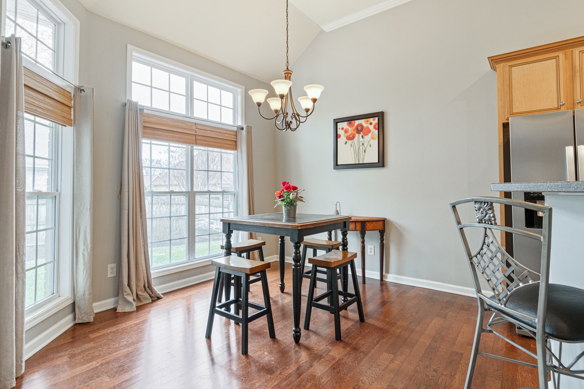 1072 Nealcrest Cir