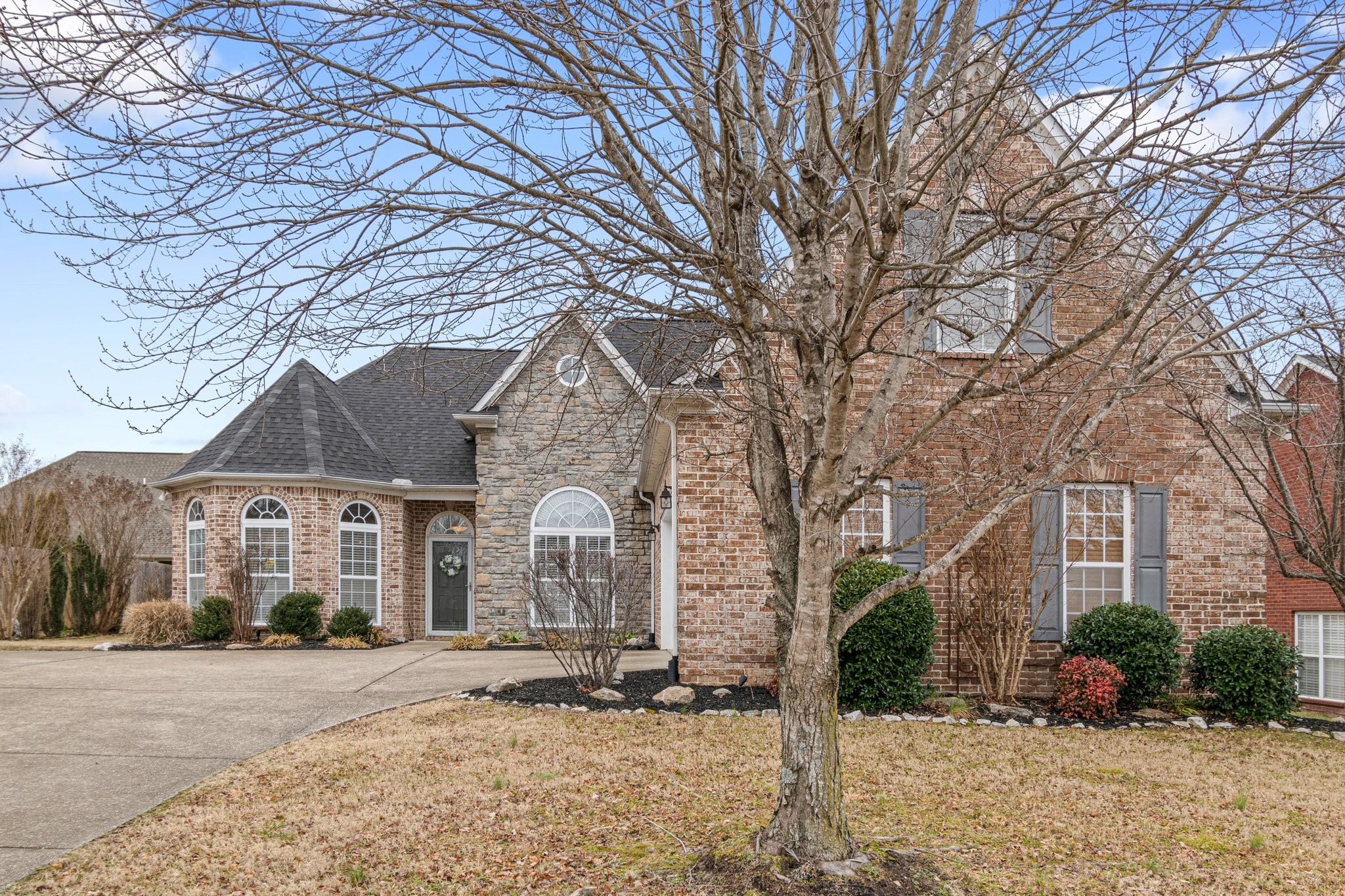 1072 Nealcrest Cir