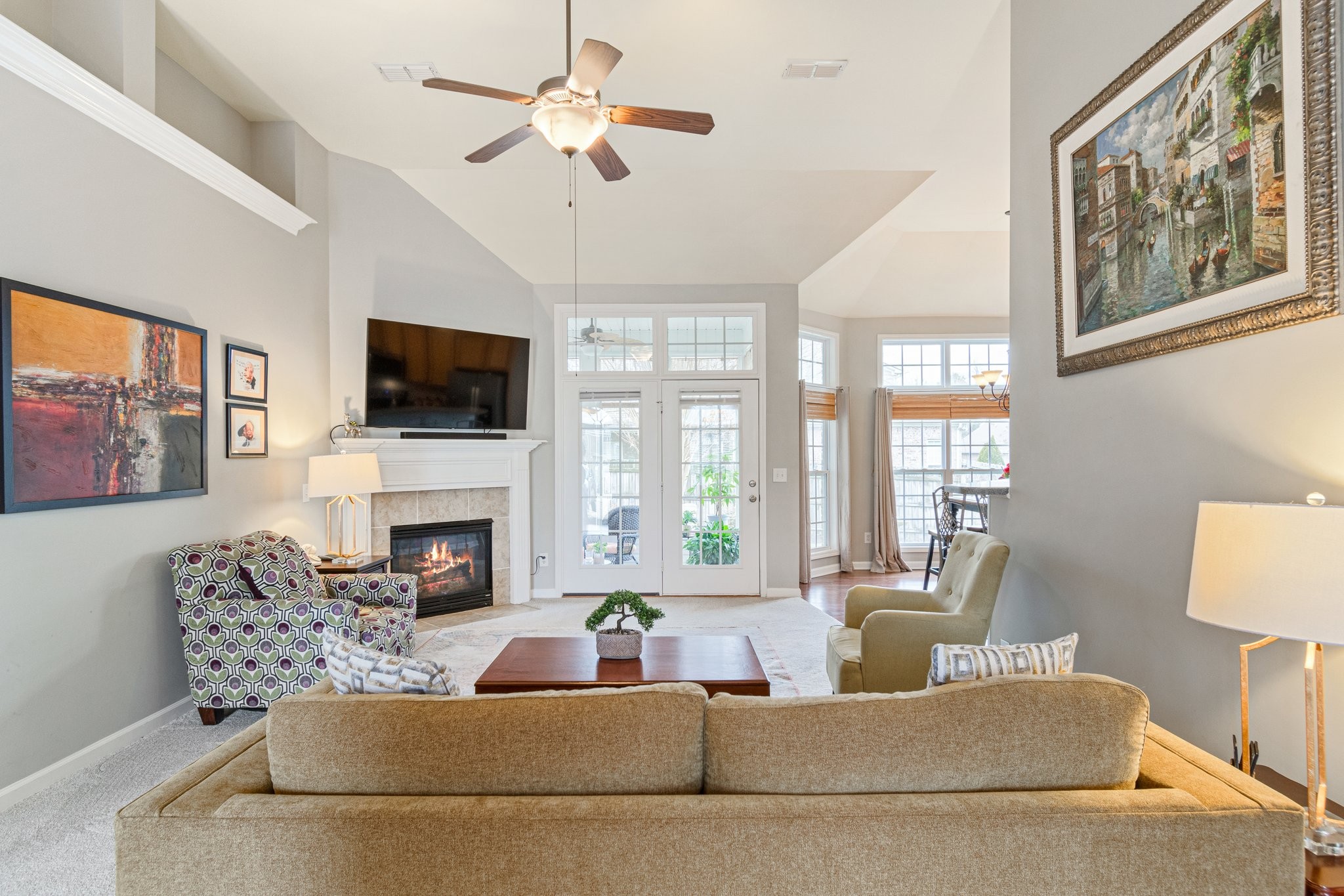 1072 Nealcrest Cir