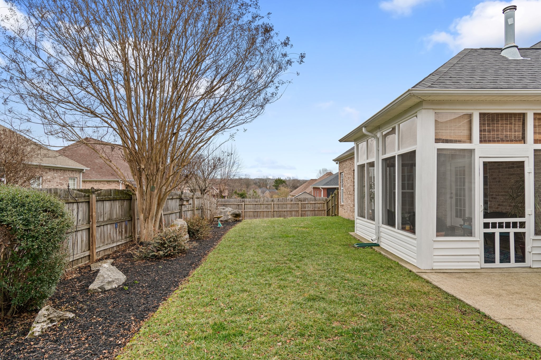 1072 Nealcrest Cir