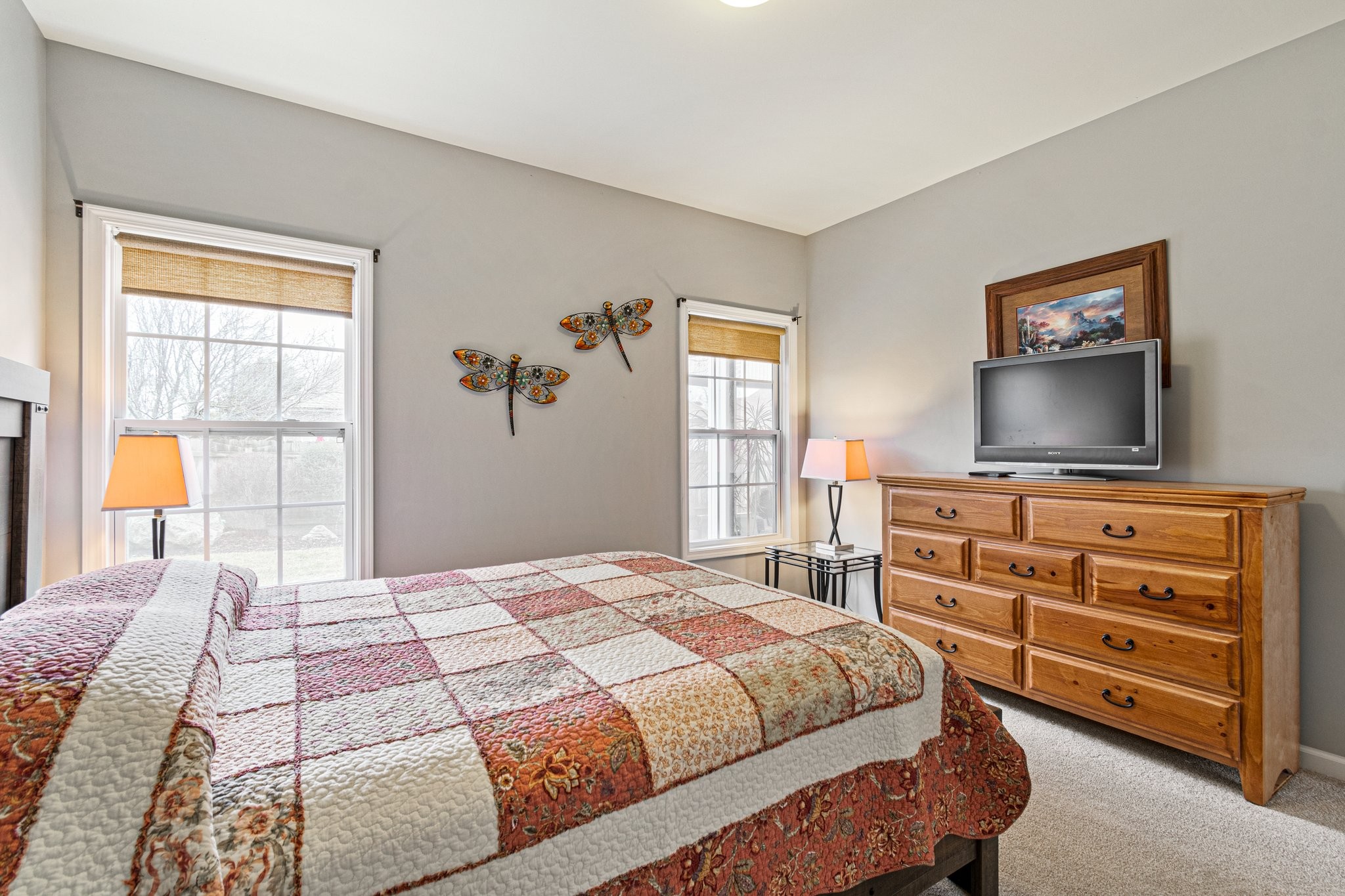 1072 Nealcrest Cir
