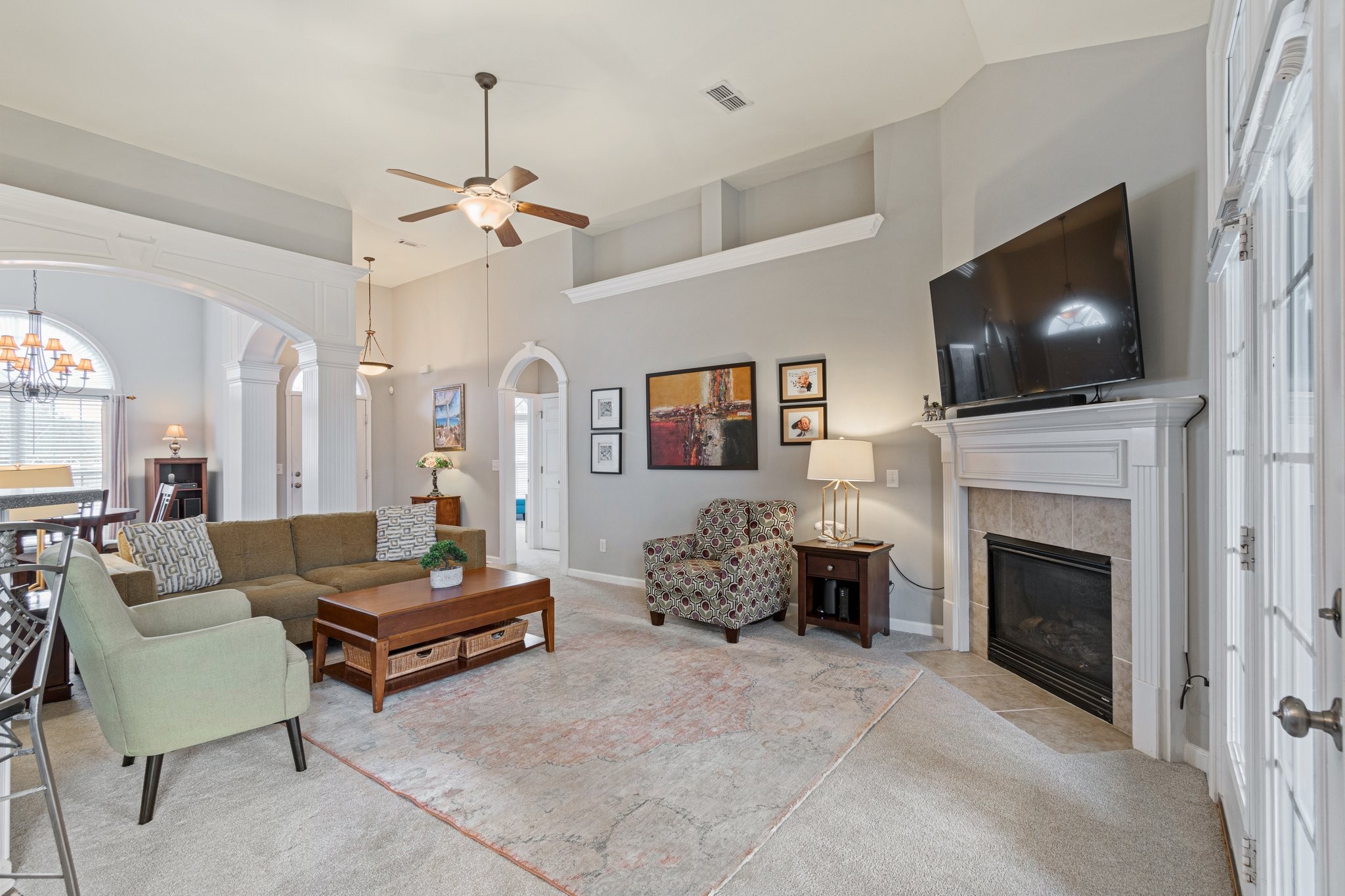1072 Nealcrest Cir