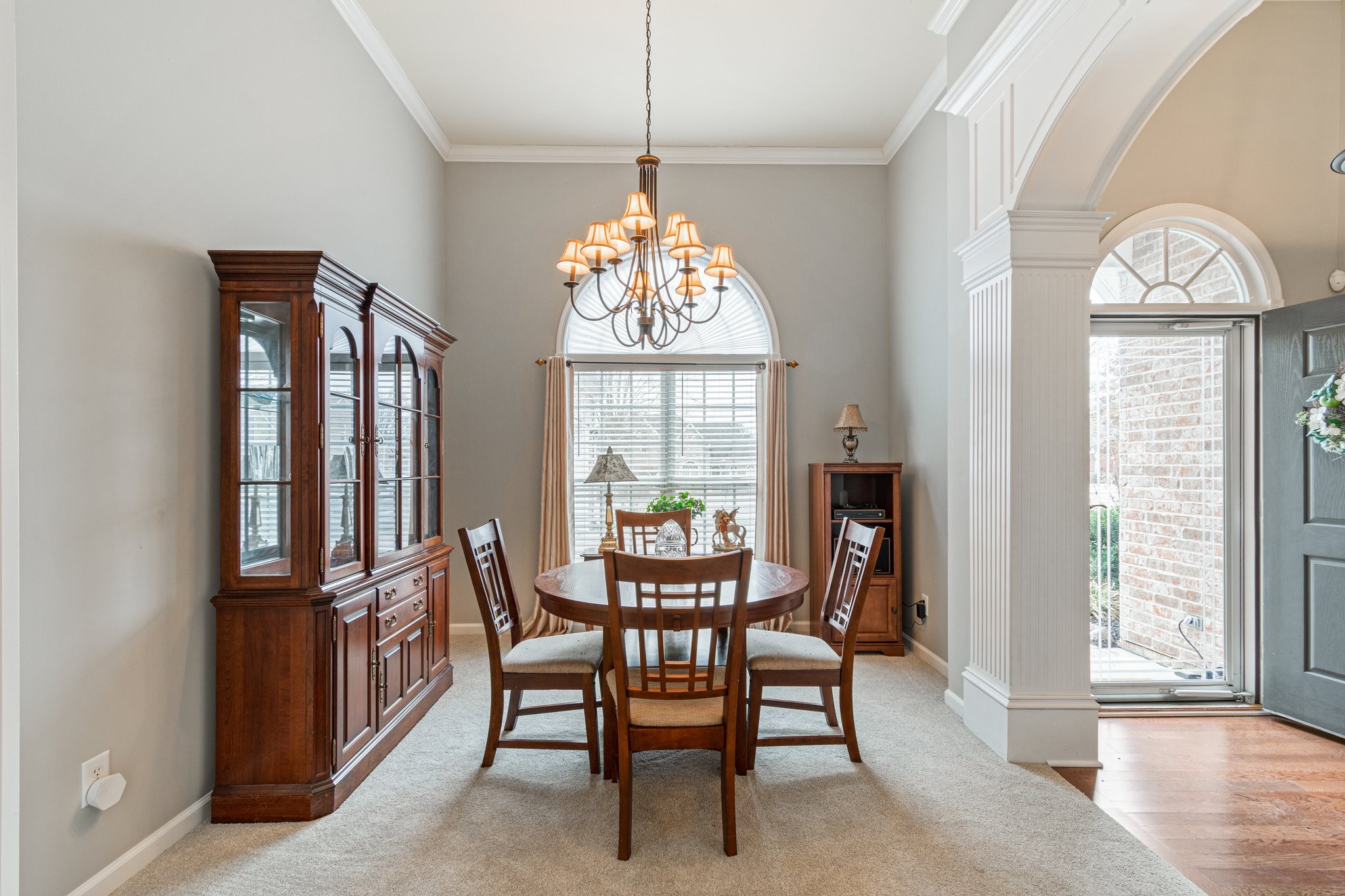 1072 Nealcrest Cir