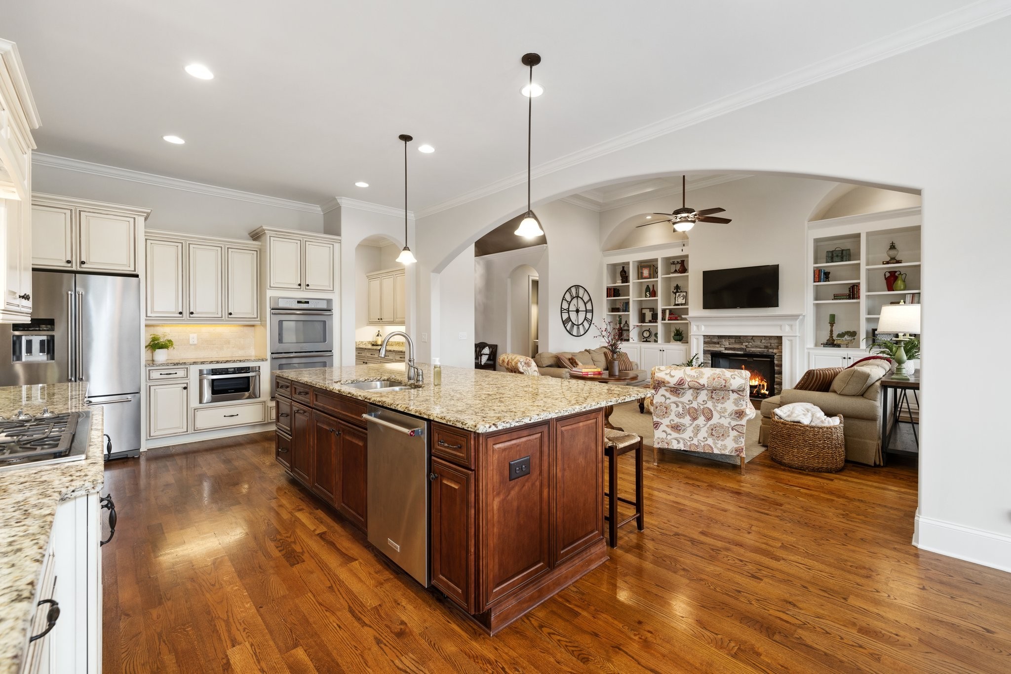 6516 Brandon Park Way