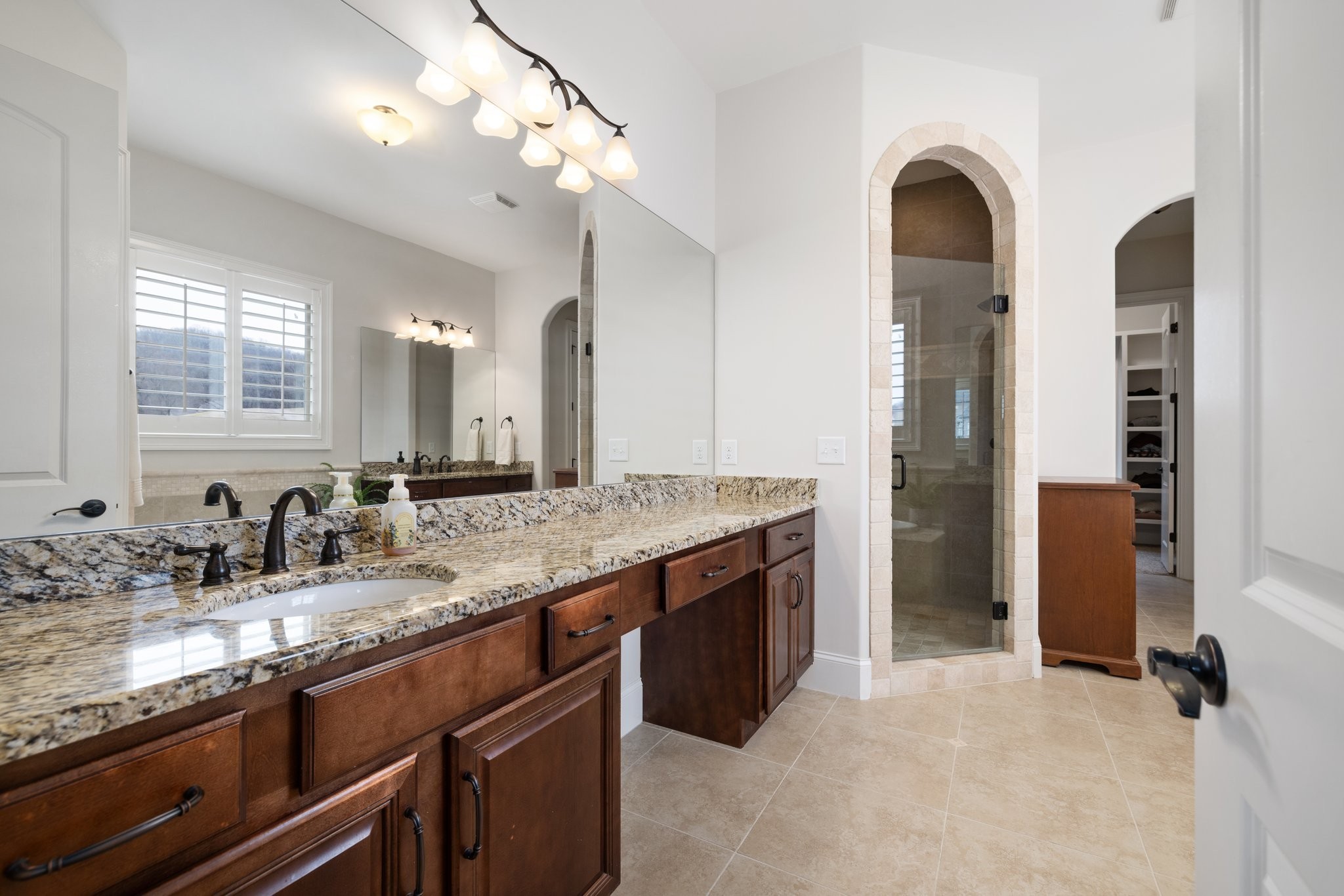 6516 Brandon Park Way